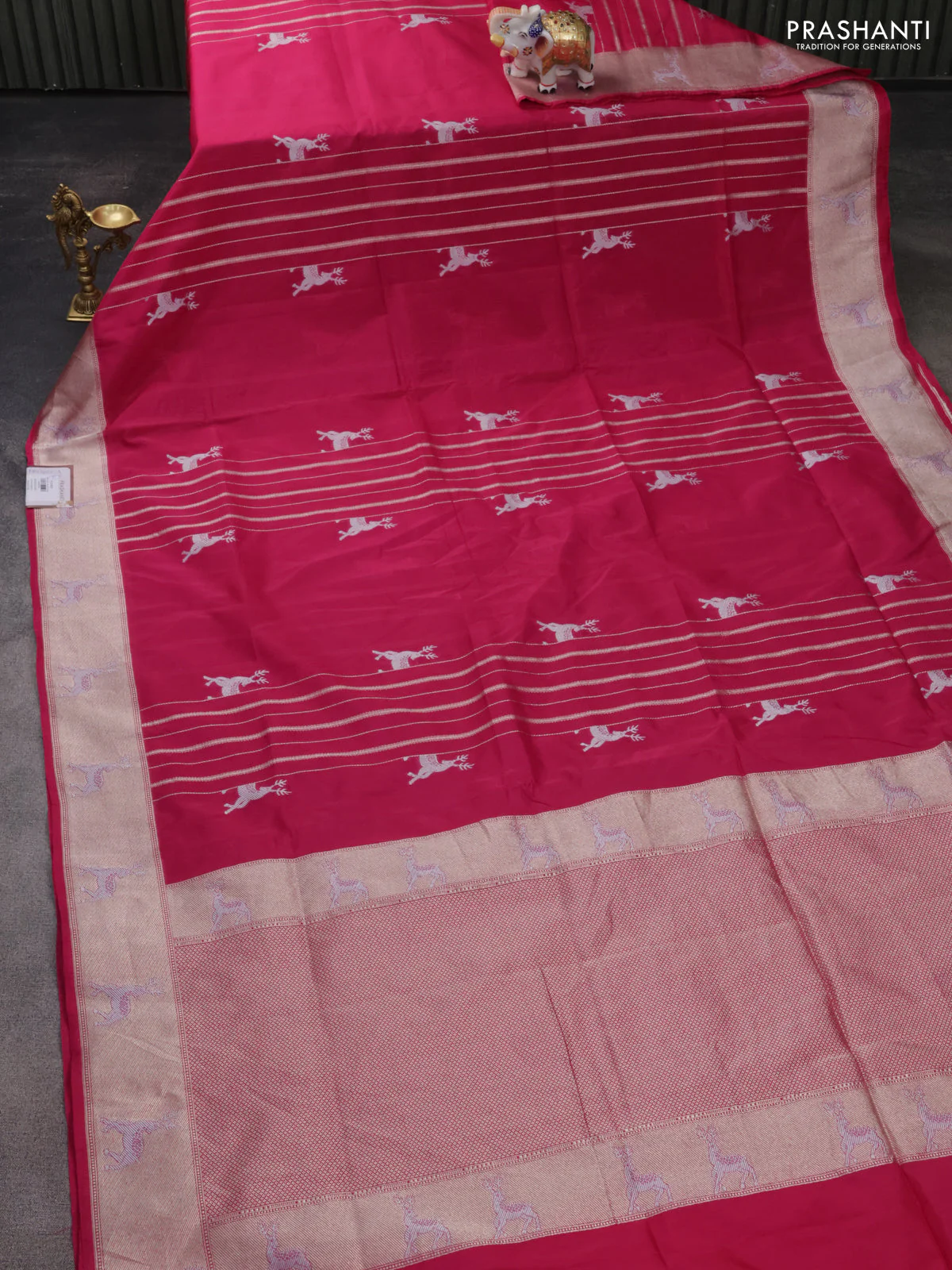 Banarasi semi katan silk saree pink with allover silver & gold zari weaves and deer design zari woven border - Image 2