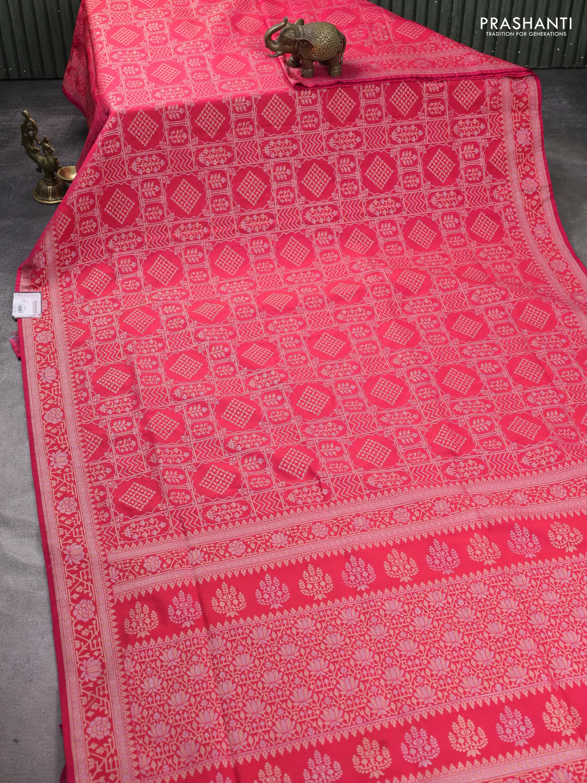 Banarasi semi katan silk saree pink with allover silver & gold zari woven buttas and zari woven border - Image 2