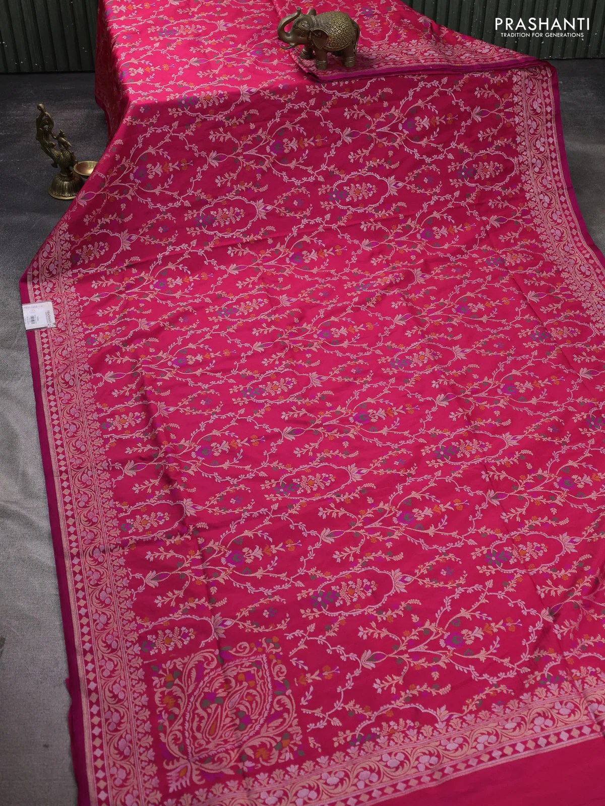 Banarasi semi katan silk saree pink with allover silver & zari weaves and zari woven border - Image 2