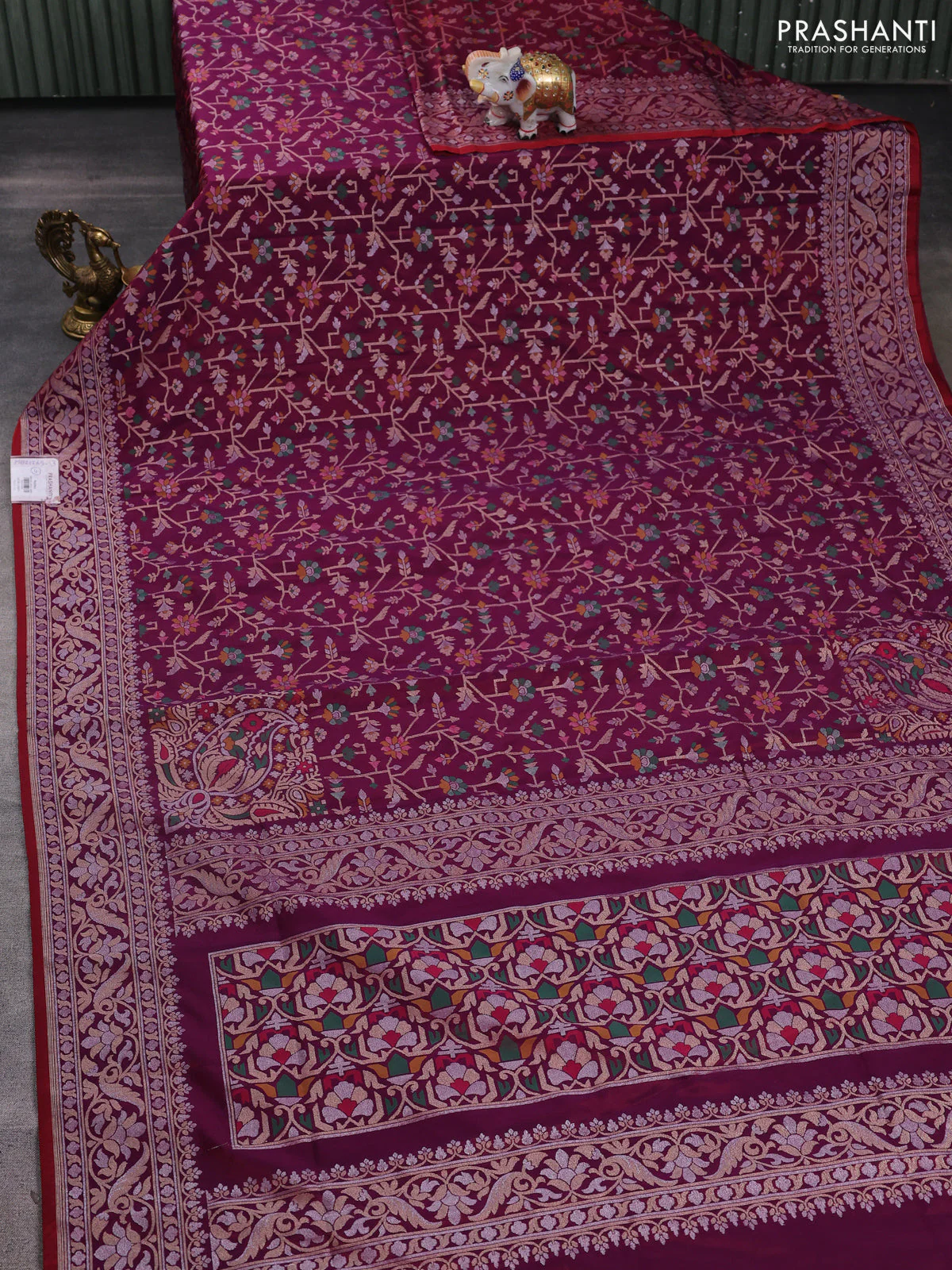 Banarasi semi katan silk saree purple with allover jamdhani weaves and zari woven border - Image 2