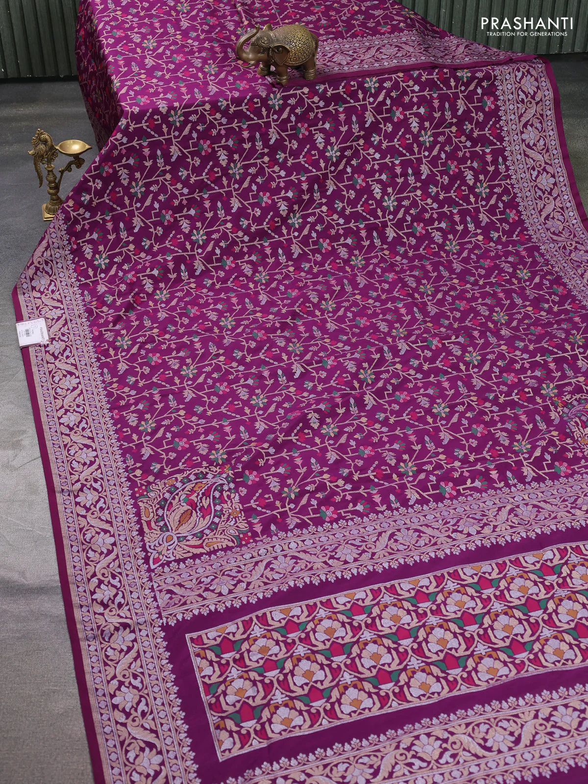Banarasi semi katan silk saree purple with allover jamdhani weaves and zari woven border - Image 2