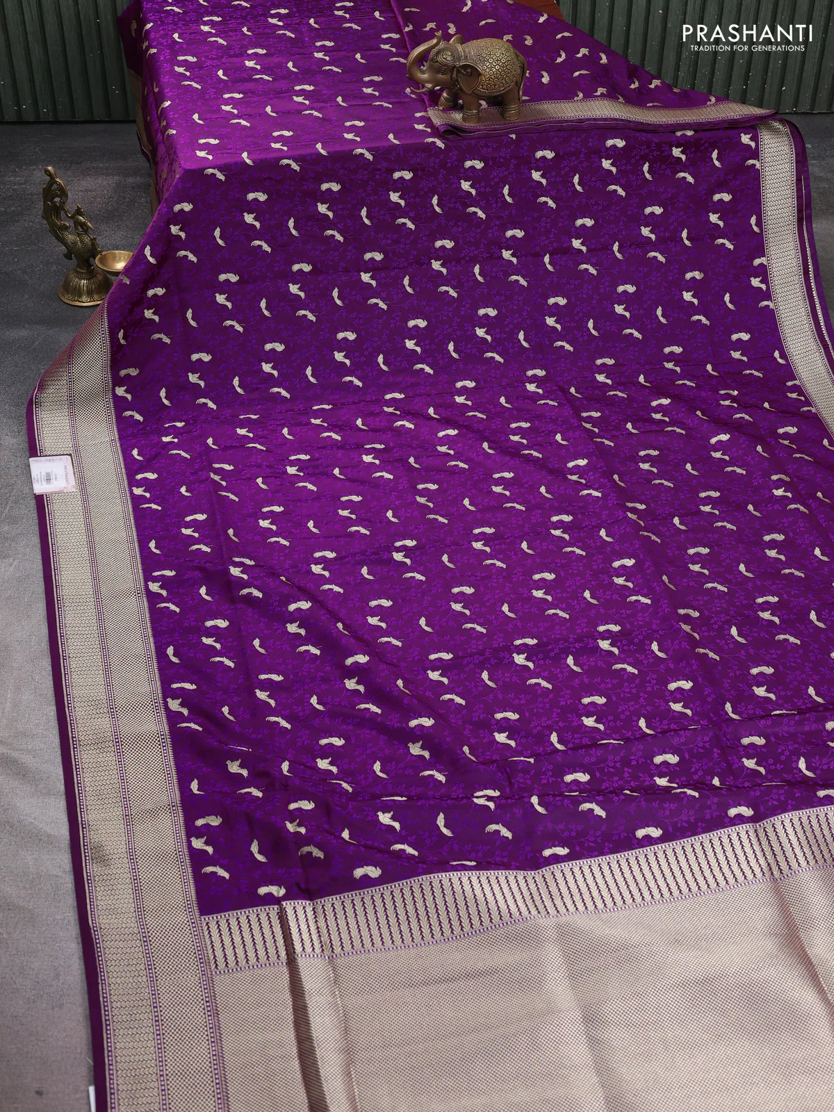 Banarasi semi katan silk saree purple with allover thread weaves & zari woven border and zari woven border - Image 2