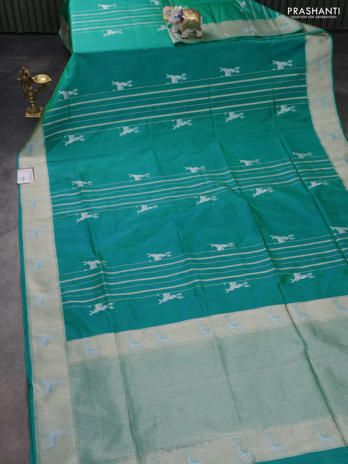 Banarasi semi katan silk saree teal green with allover silver & gold zari weaves and deer design zari woven border - Image 2