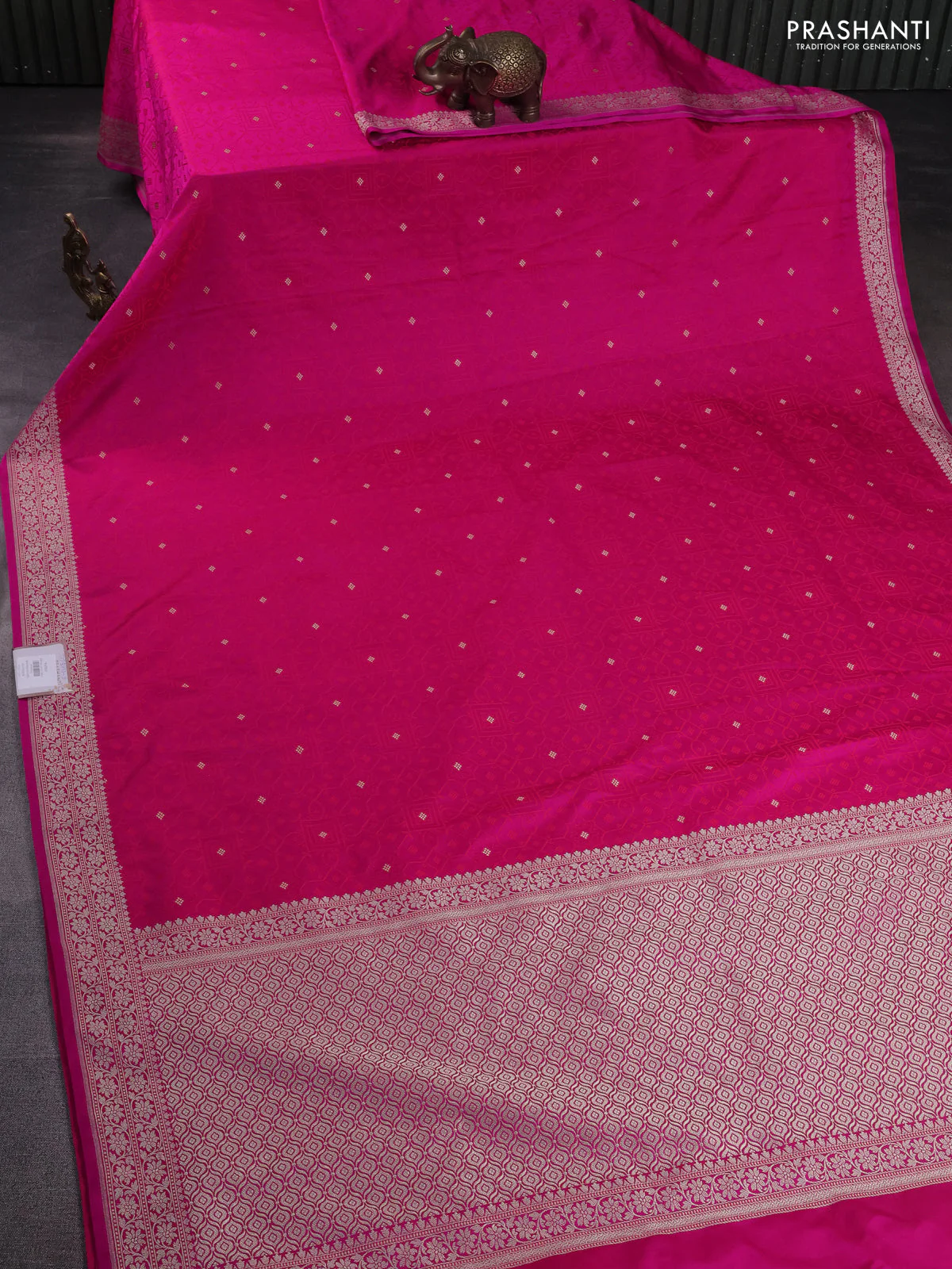 Banarasi semi mushru silk saree pink shade and red with allover self emboss & zari buttas and zari woven border - Image 2