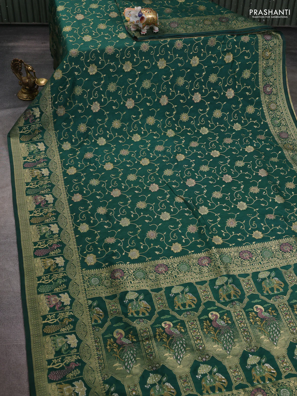 Banarasi semi raw silk saree dark green with allover floarl zari weaves and thread & zari woven border - Image 3