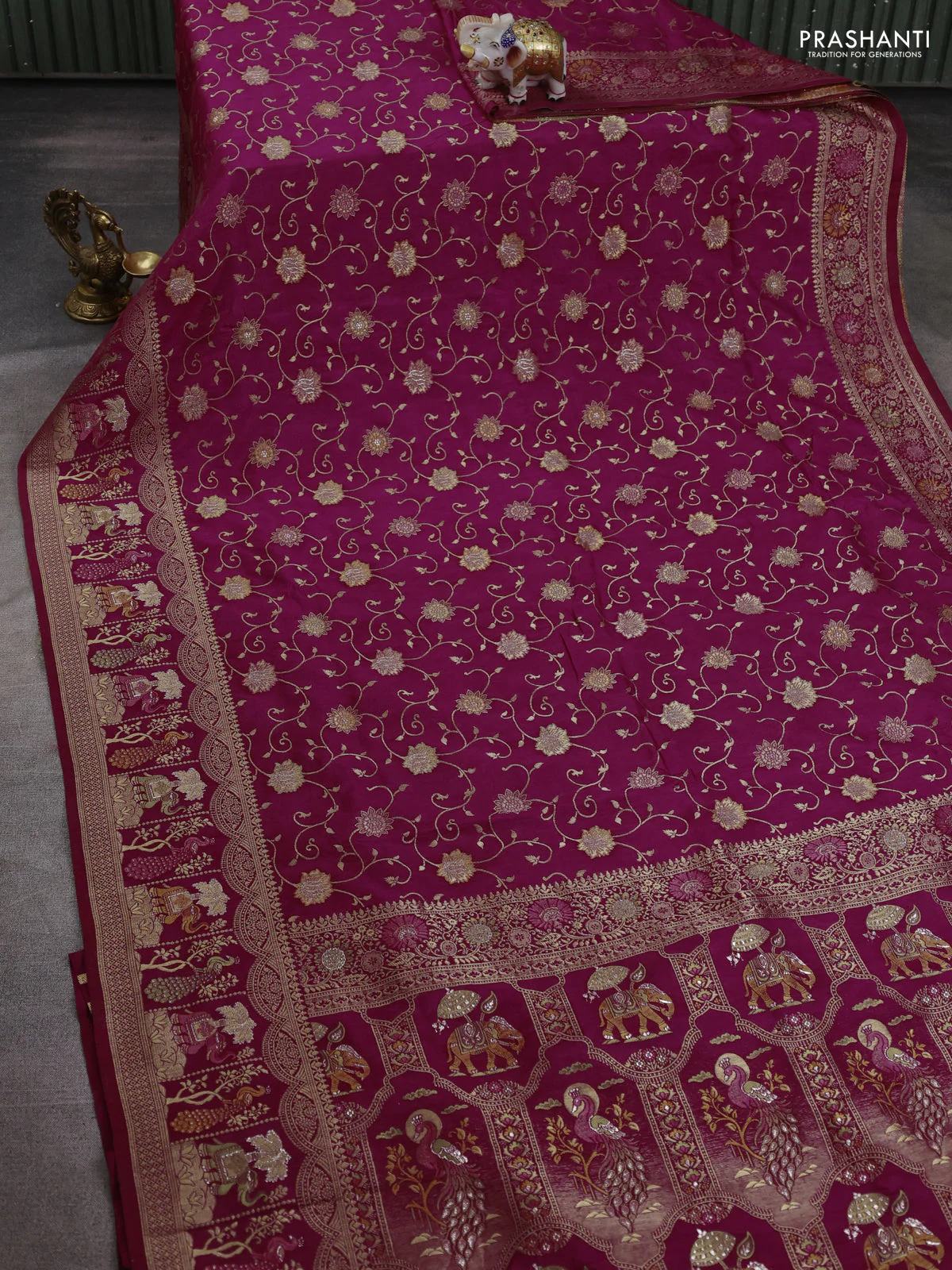 Banarasi semi raw silk saree dark magenta pink with allover floarl zari weaves and thread & zari woven border - Image 3