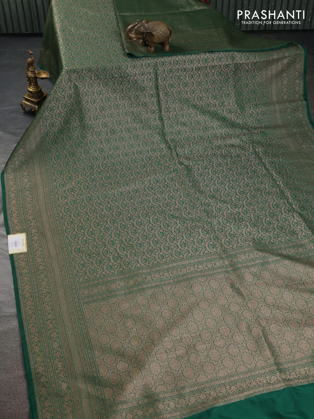 Banarasi semi silk saree green with allover thread & zari weaves and woven border - Image 2