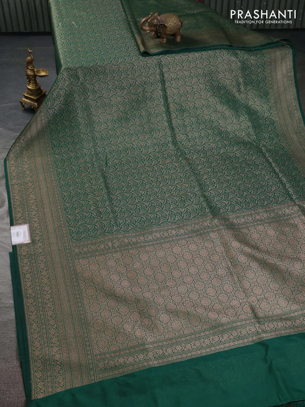 Banarasi semi silk saree green with allover thread & zari weaves and woven border - Image 2