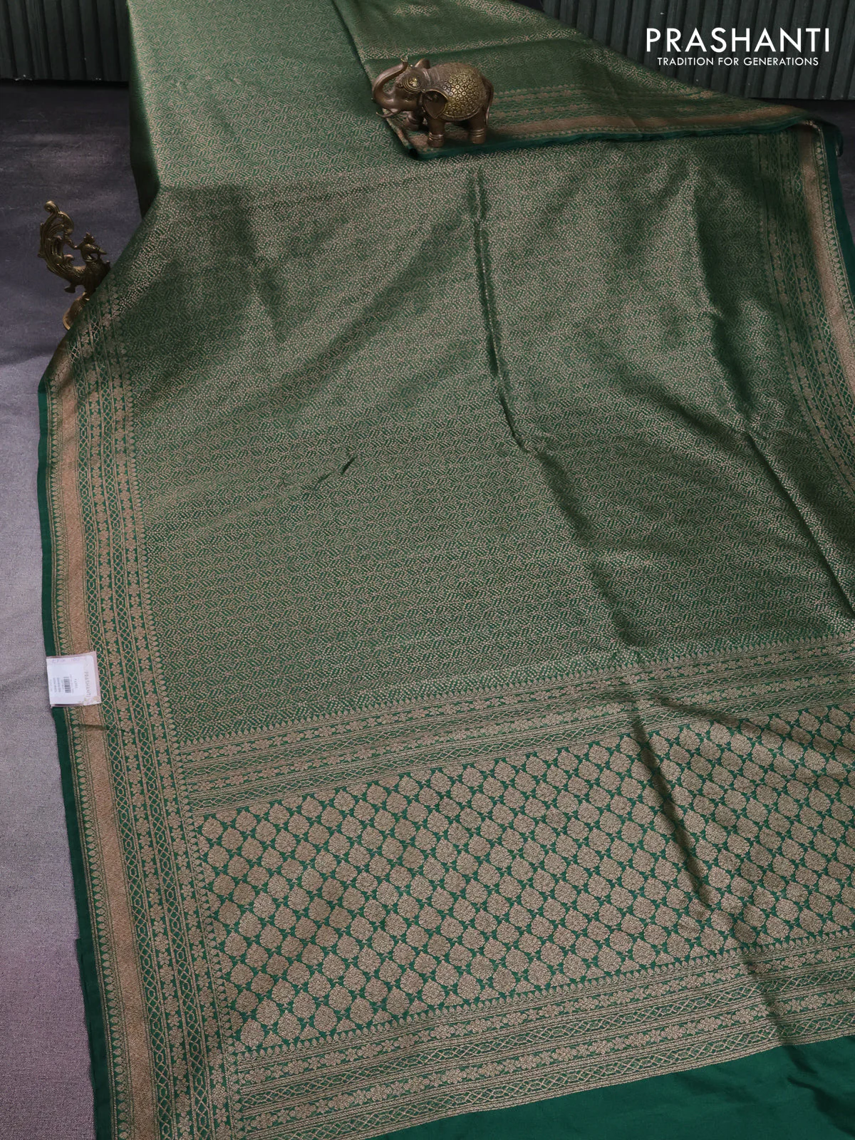 Banarasi semi silk saree green with allover thread & zari weaves and woven border - Image 2