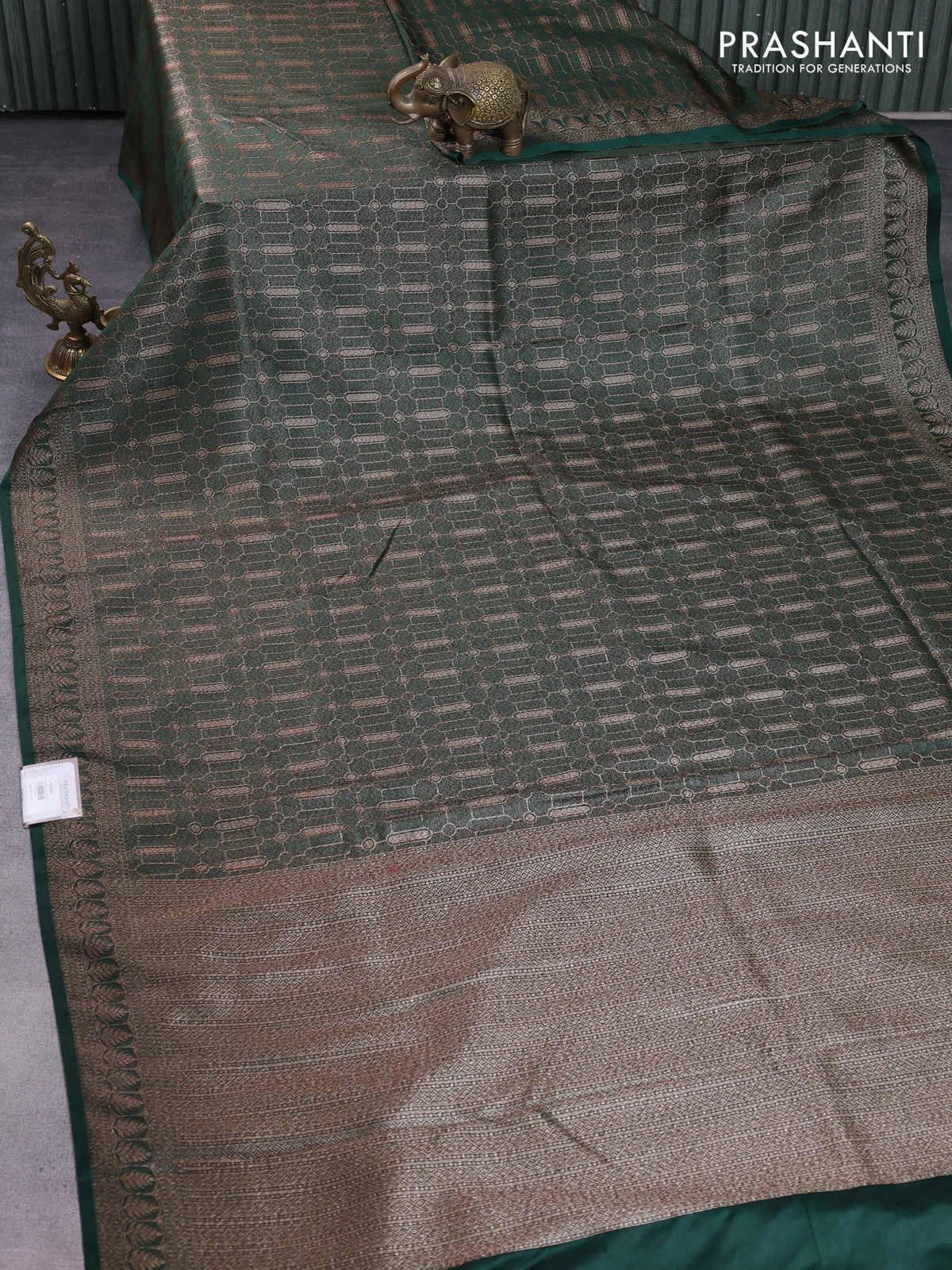 Banarasi semi silk saree green with allover thread & zari weaves and woven border - Image 2