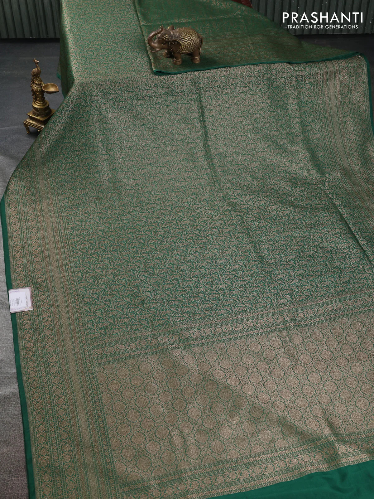 Banarasi semi silk saree green with allover thread & zari woven butta weaves and woven border - Image 2