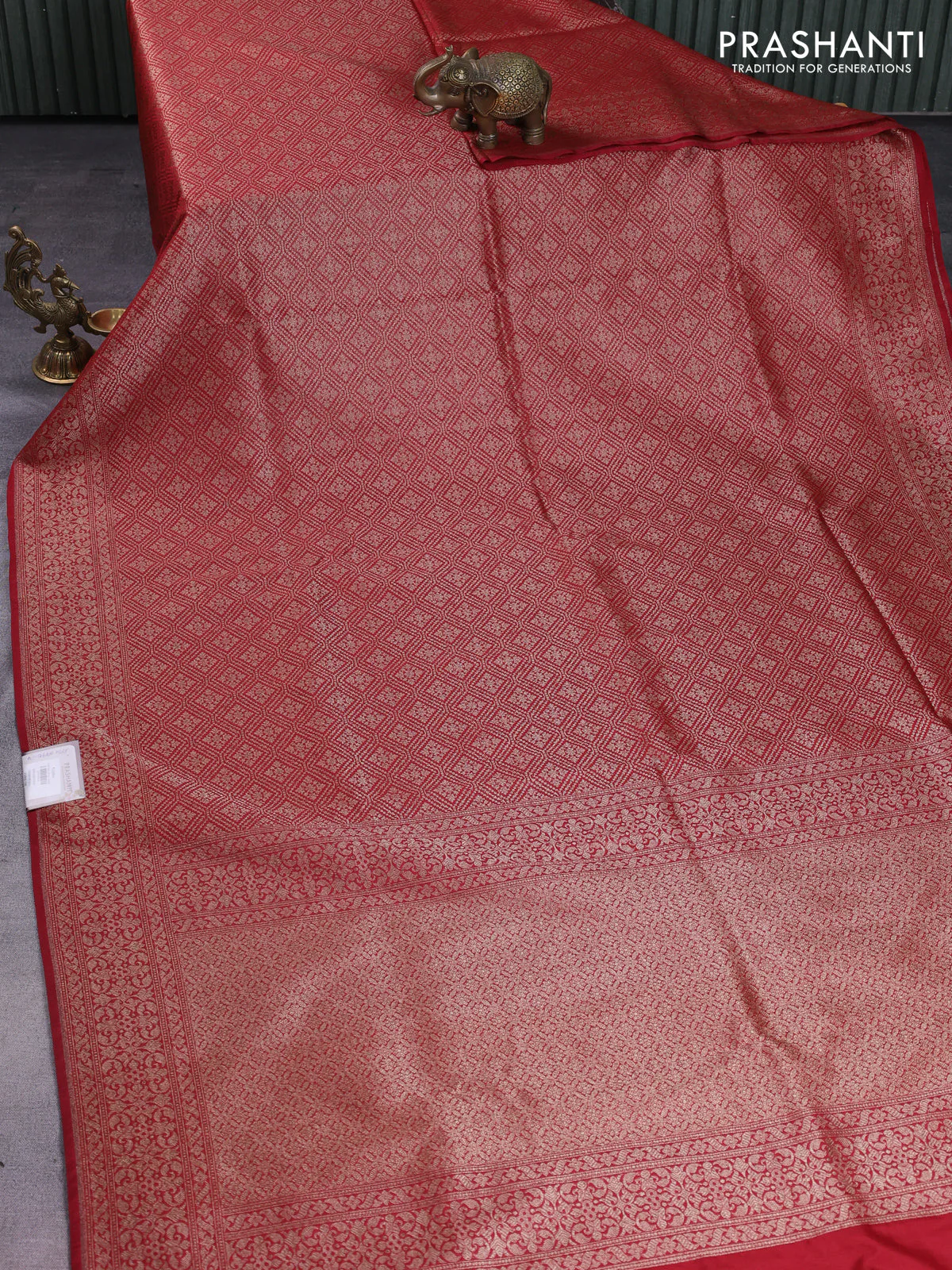 Banarasi semi silk saree kumkum red with allover thread & zari weaves and woven border - Image 2