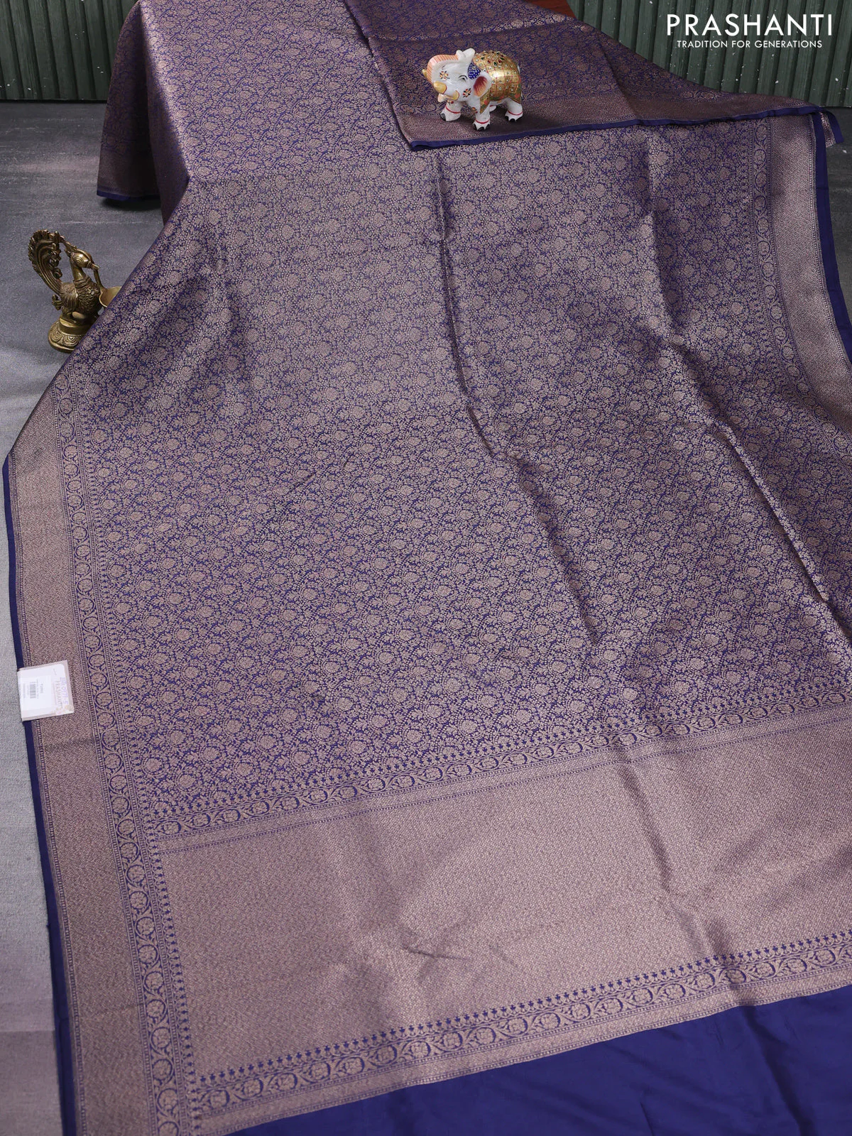 Banarasi semi silk saree navy blue with allover thread & zari weaves and woven border - Image 2