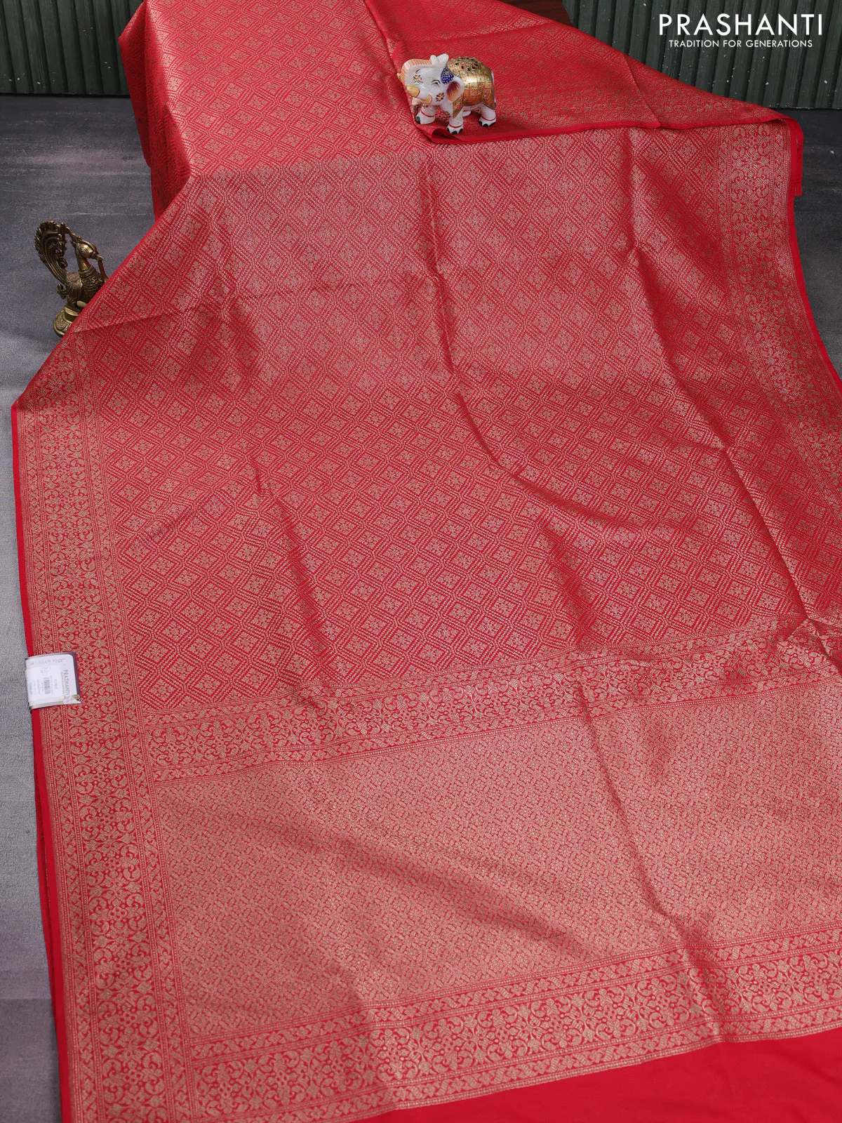 Banarasi semi silk saree red with allover thread & zari weaves and woven border - Image 2