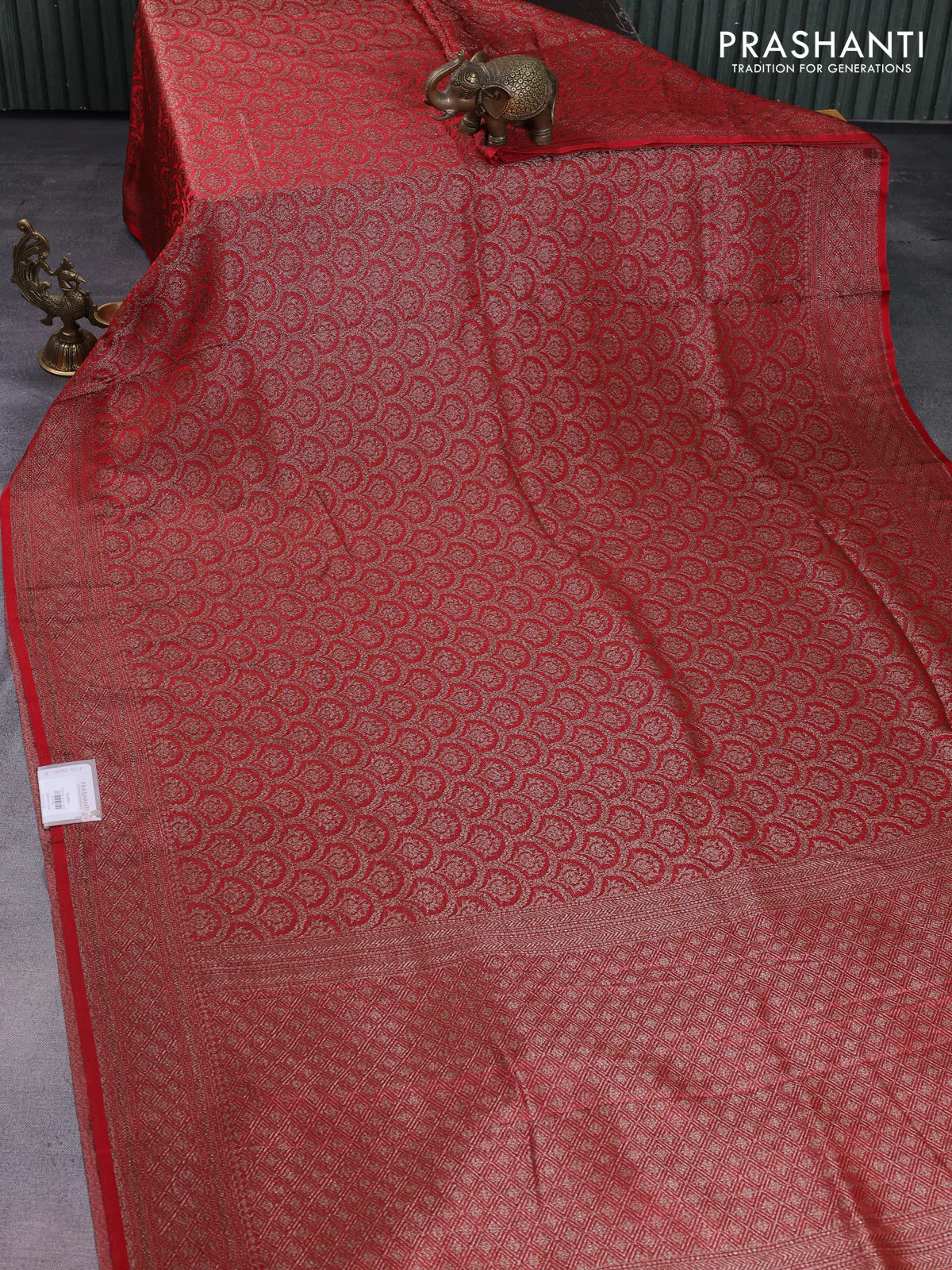 Banarasi semi silk saree red with allover thread & zari weaves and woven border - Image 2