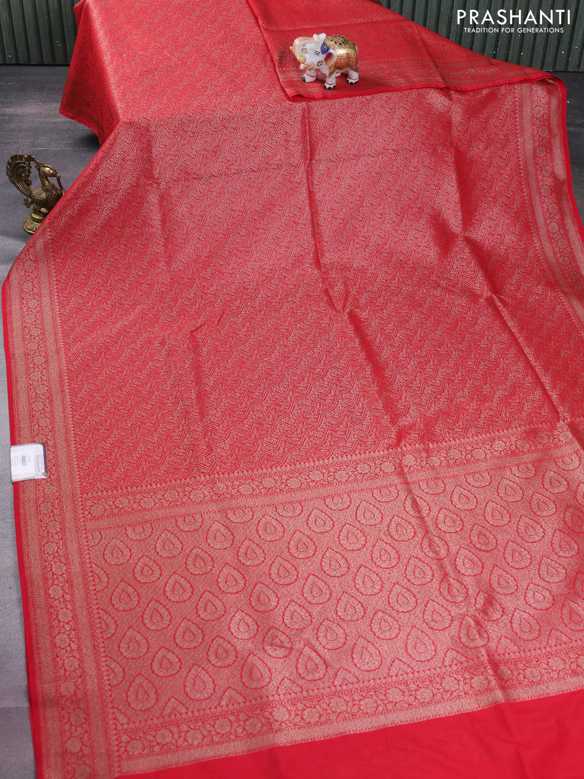 Banarasi semi silk saree red with allover thread & zari weaves and woven border - Image 2