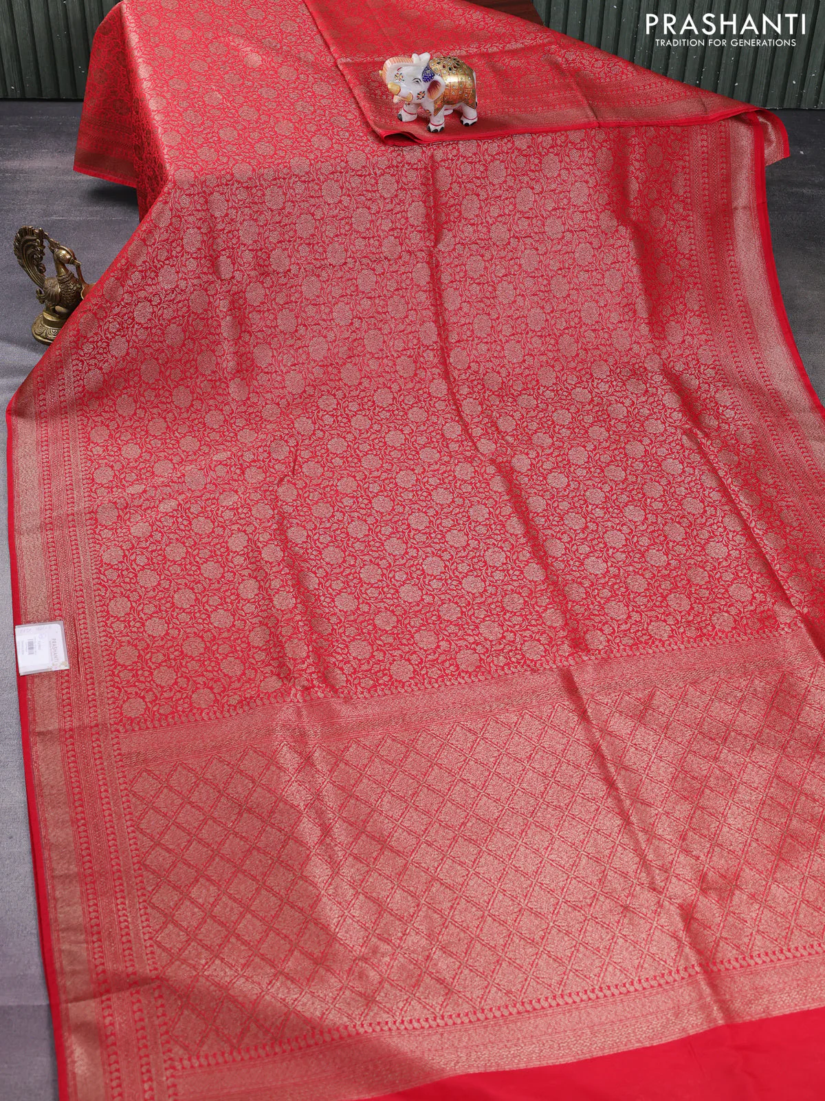 Banarasi semi silk saree red with allover thread & zari weaves and woven border - Image 2