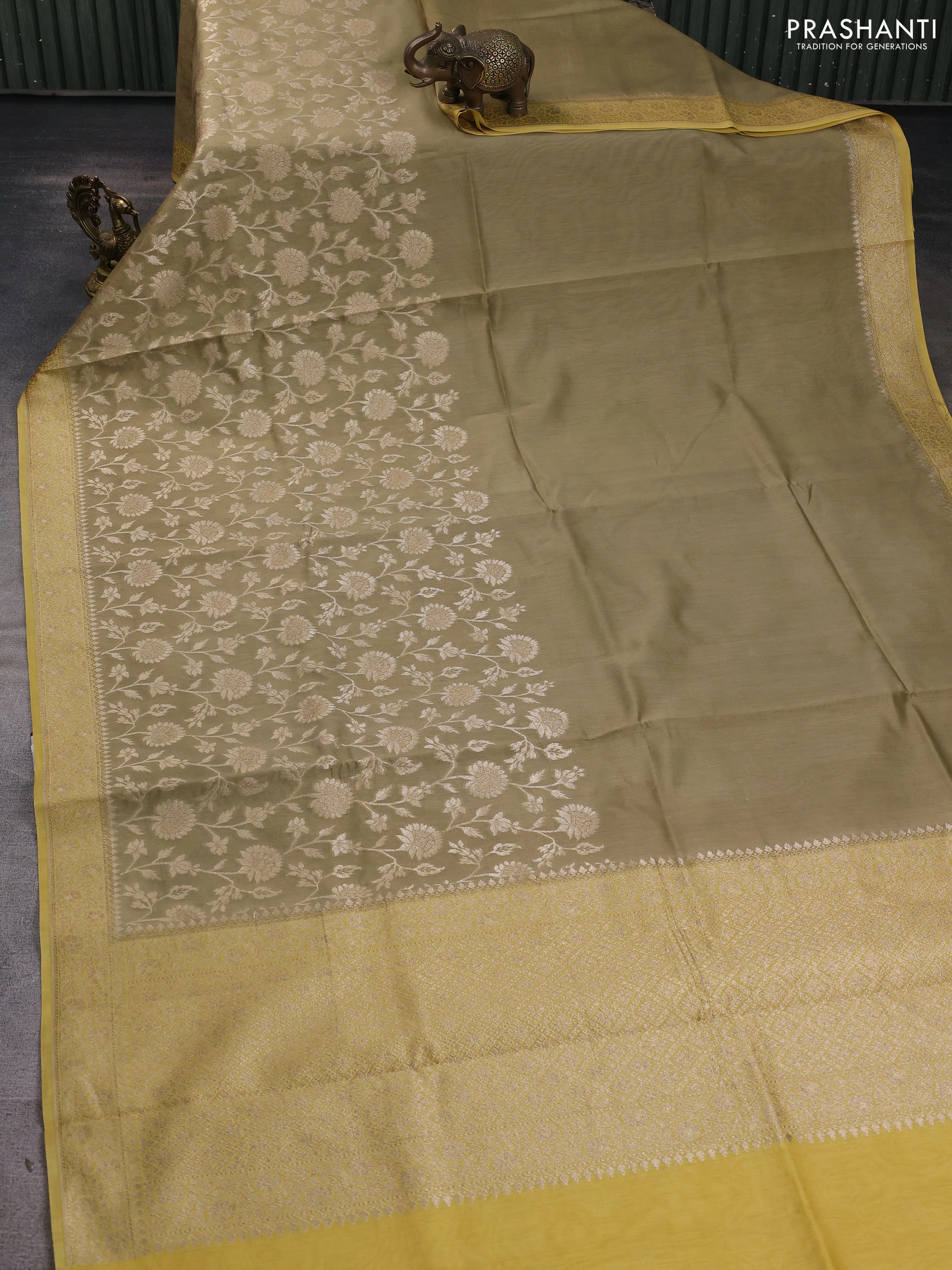 Banarasi silk cotton saree beige and yellow with allover zari woven buttas and zari woven border - Image 2