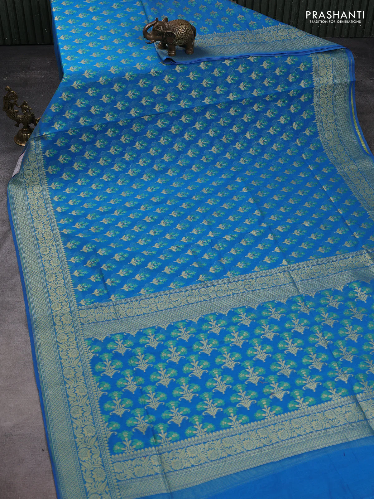 Banarasi silk cotton saree cs blue with allover floral thread & zari woven buttas and zari woven border - Image 2