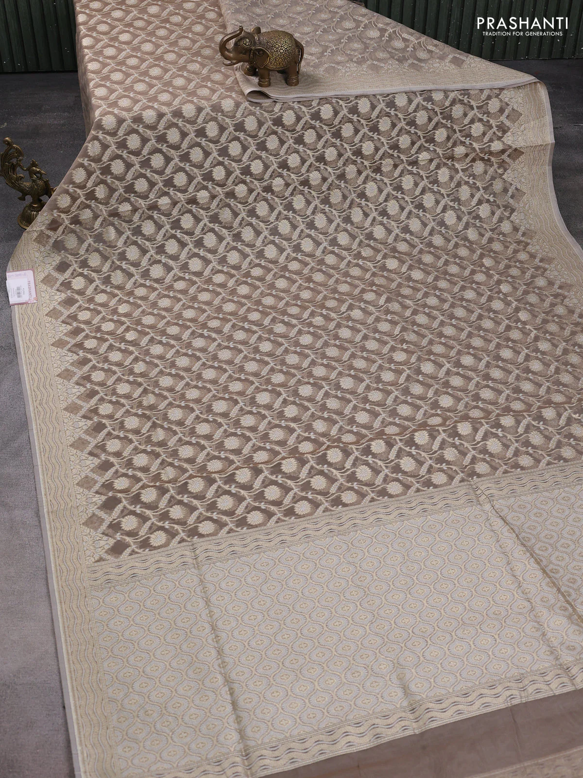 Banarasi silk cotton saree grey with allover zari weaves and thread & zari woven border - Image 2