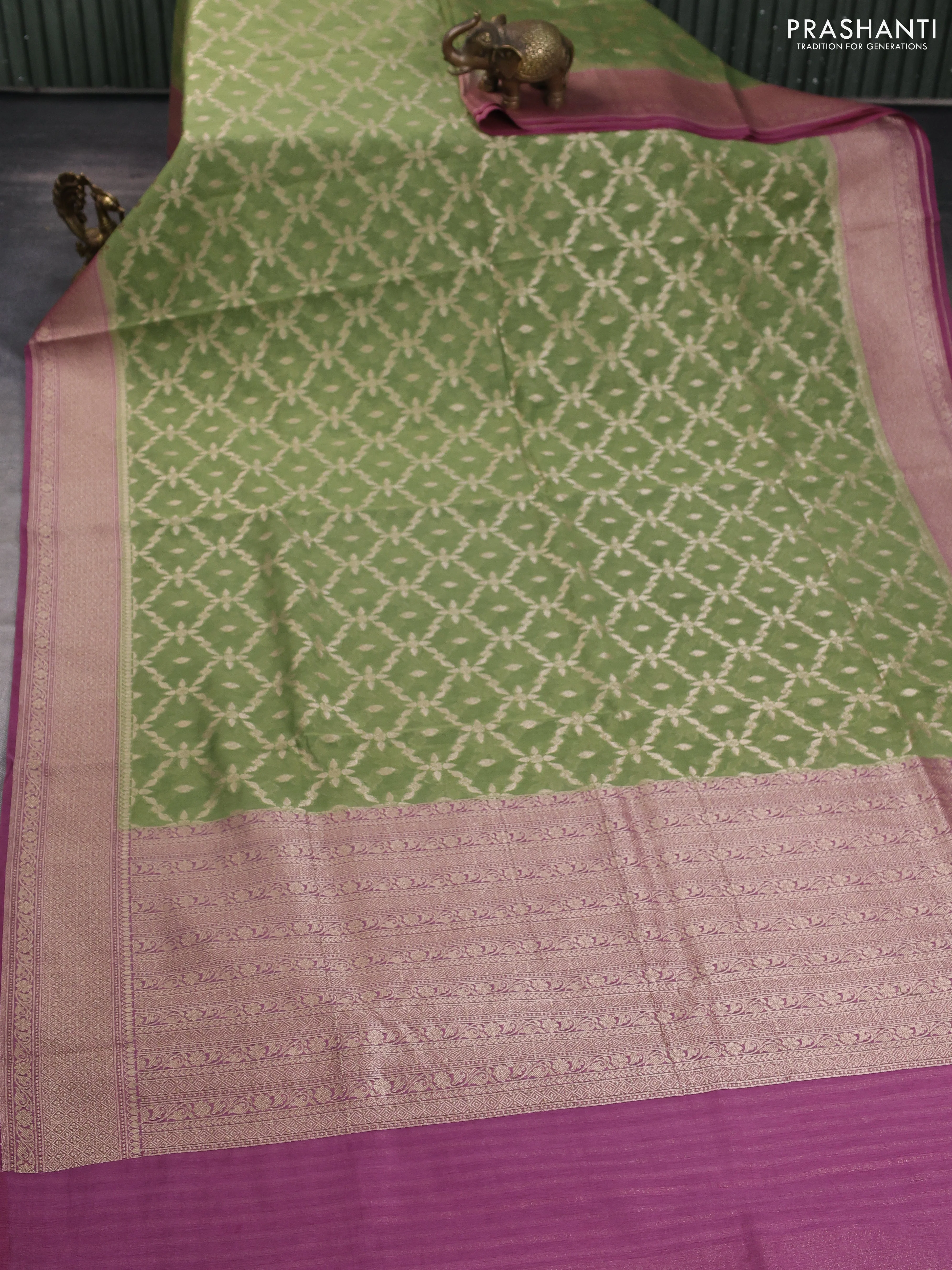Banarasi silk cotton saree light green and purple shade with allover thread & zari weaves and woven border - Image 2