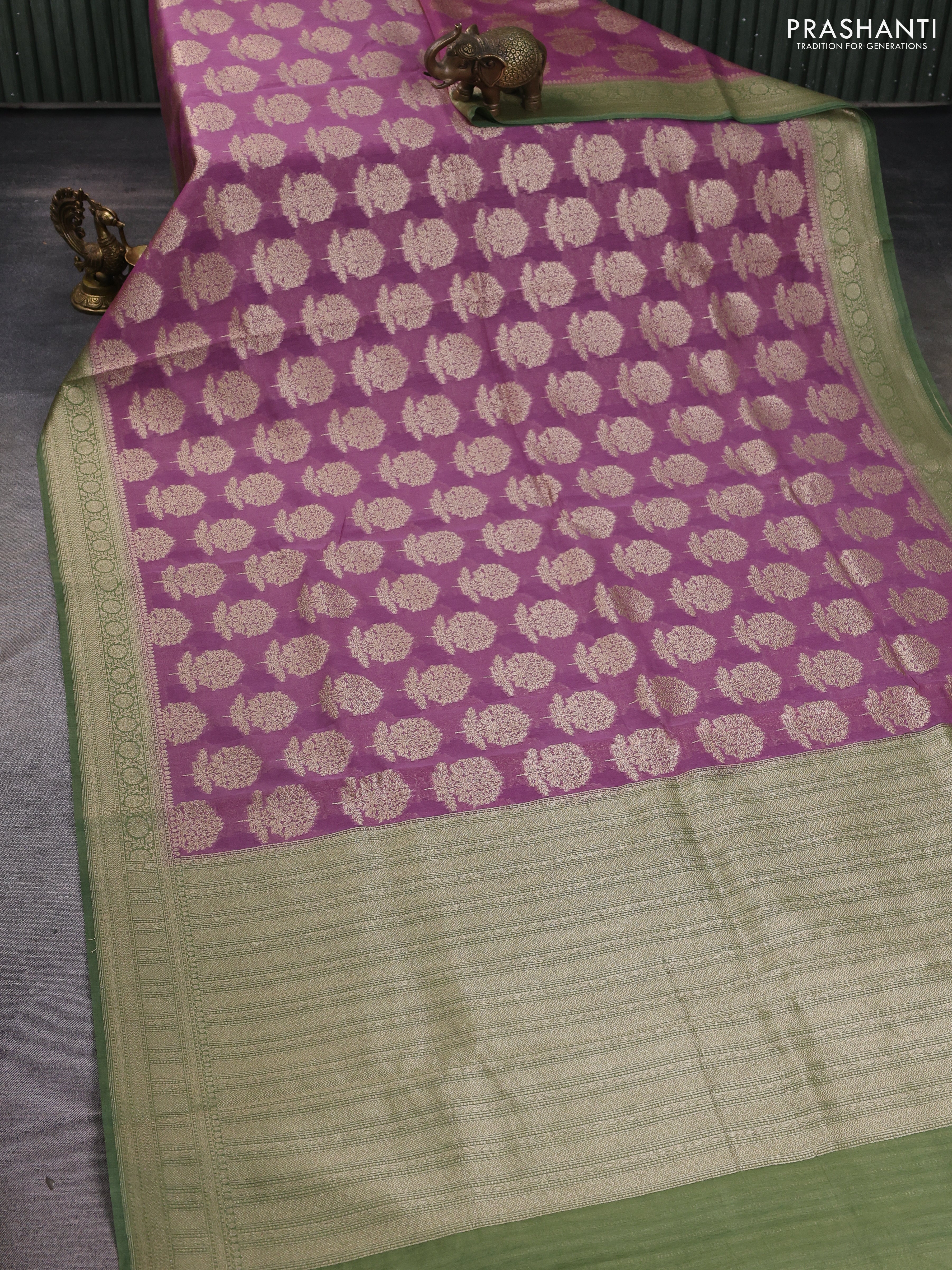 Banarasi silk cotton saree mauve pink and light green with allover zari woven buttas and zari woven border - Image 2