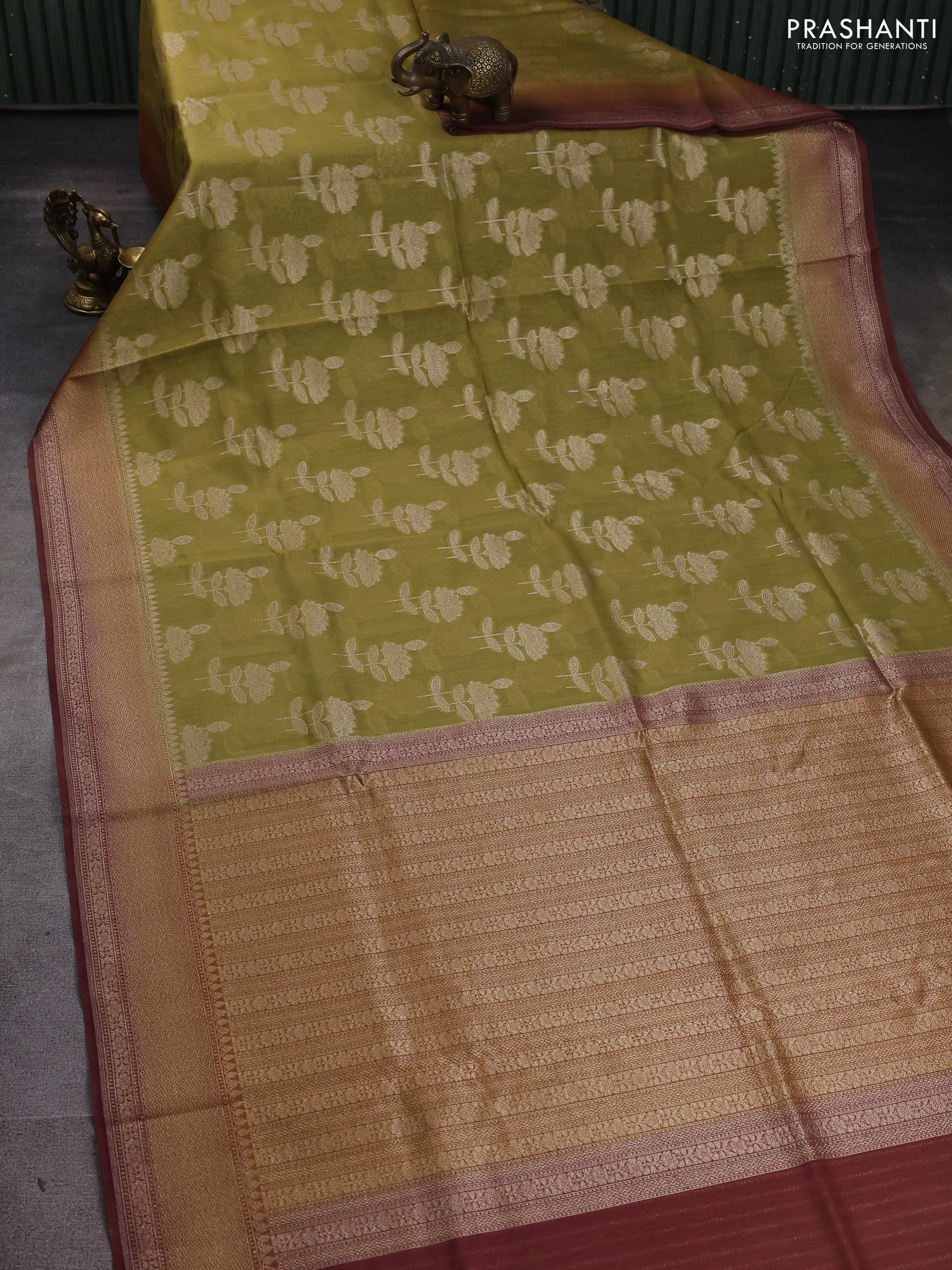 Banarasi silk cotton saree mehendi green and pastel maroon with allover zari woven buttas and zari woven border - Image 2