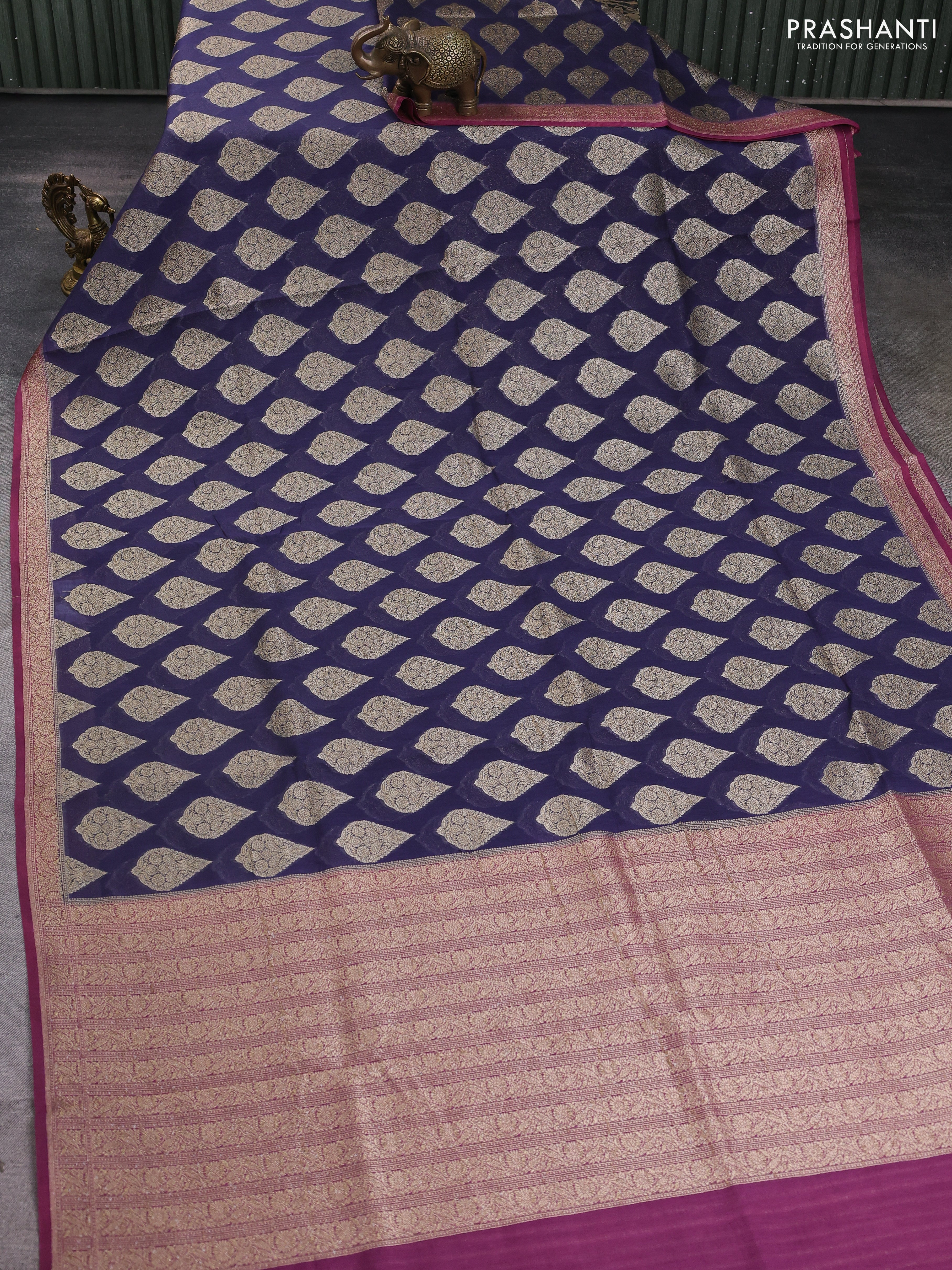 Banarasi silk cotton saree navy blue and mauve pink with allover zari woven buttas and zari woven border - Image 2