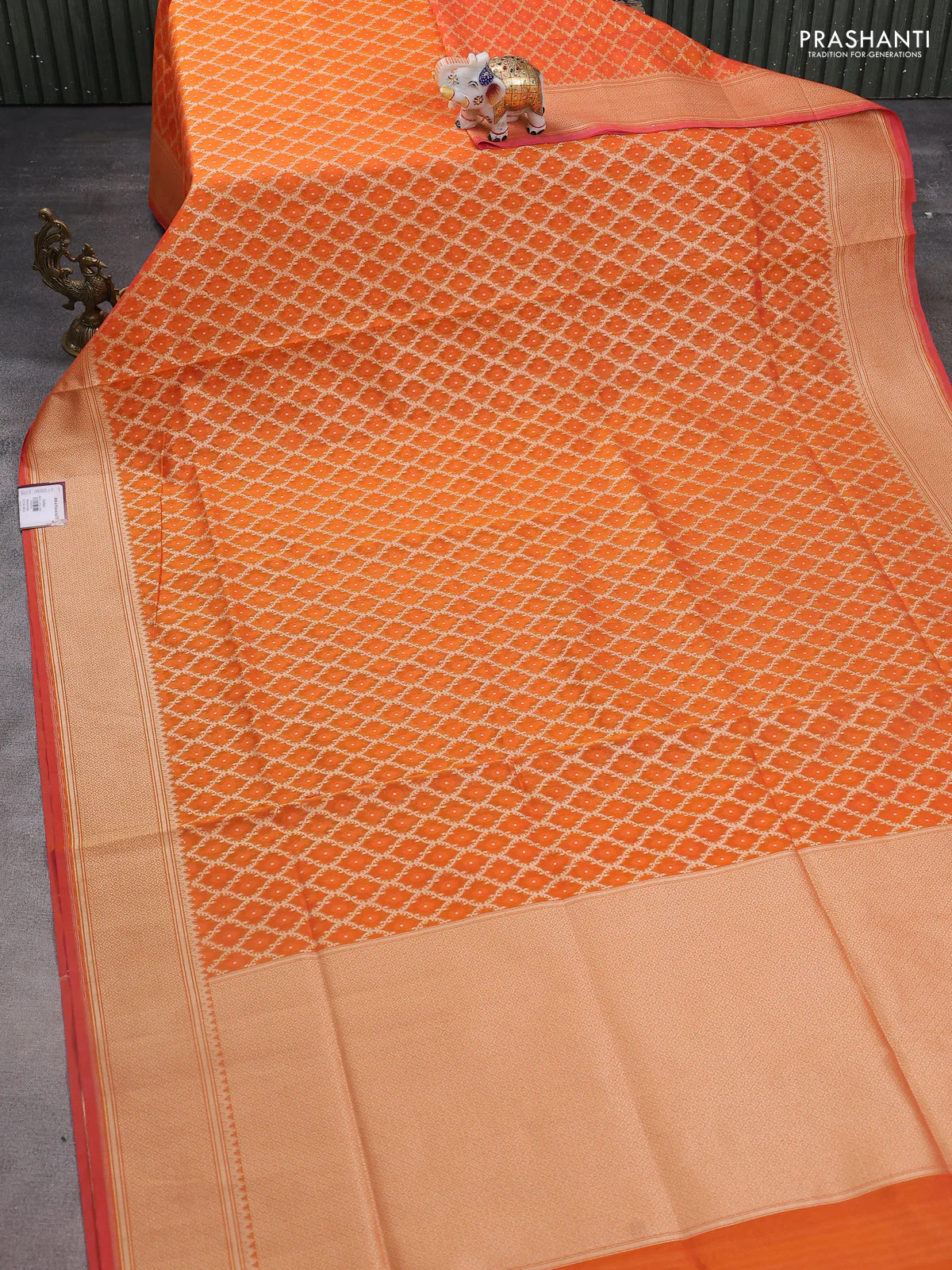 Banarasi silk cotton saree orange with allover zari weaves & thread woven buttas and temple zari woven border - Image 2