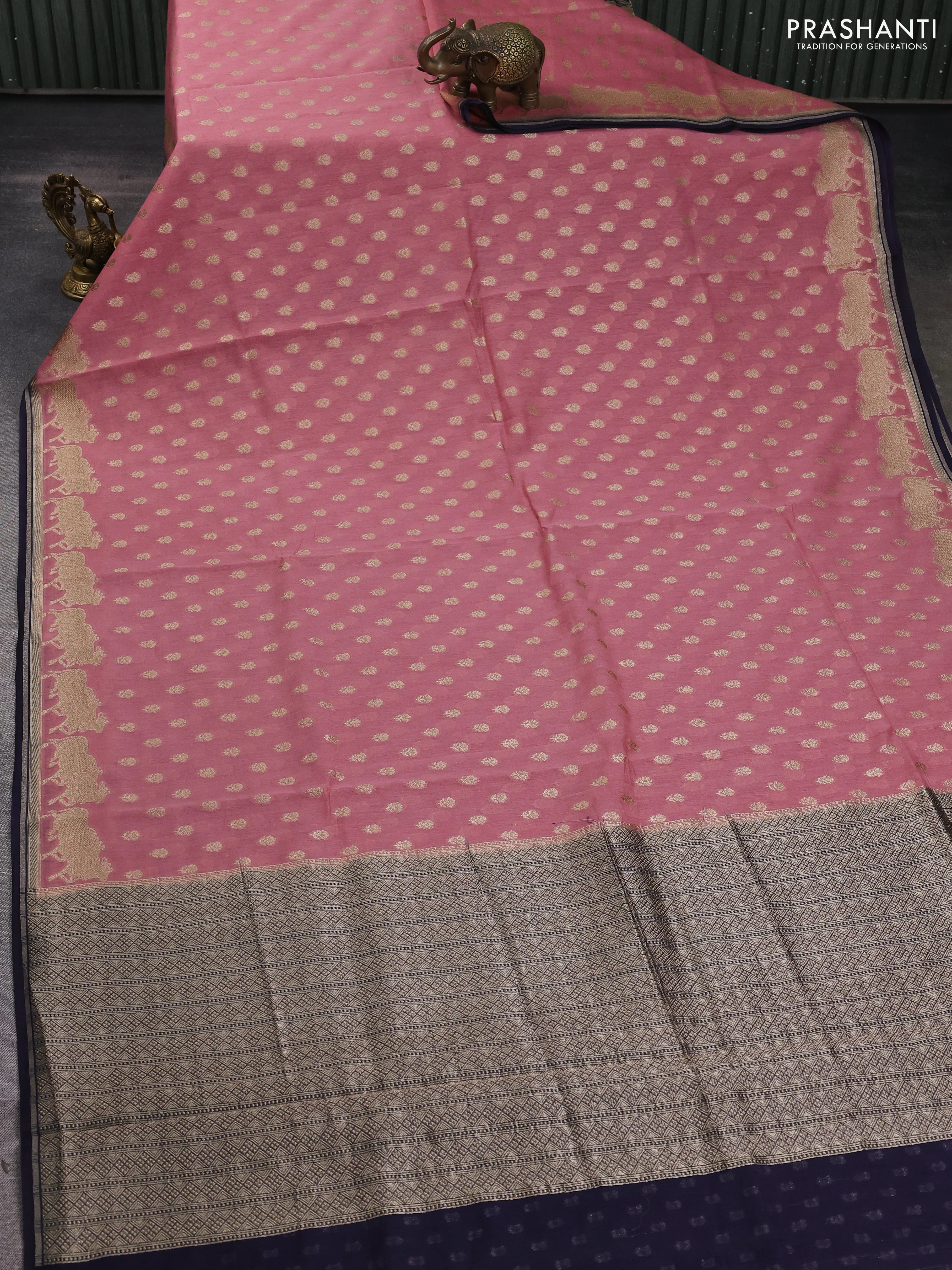 Banarasi silk cotton saree peach pink and navy blue with allover zari woven buttas and pichwai zari woven border - Image 2