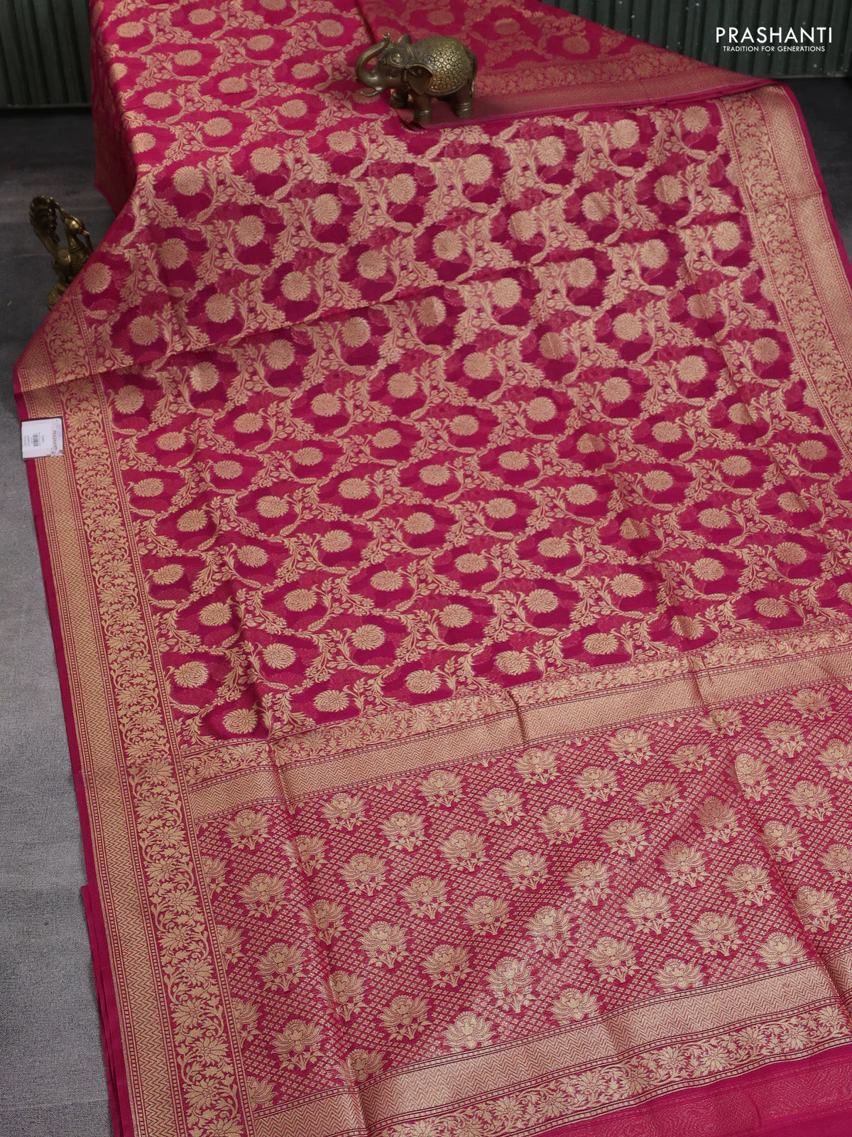 Banarasi silk cotton saree pink with allover zari weaves and zari woven border - Image 2