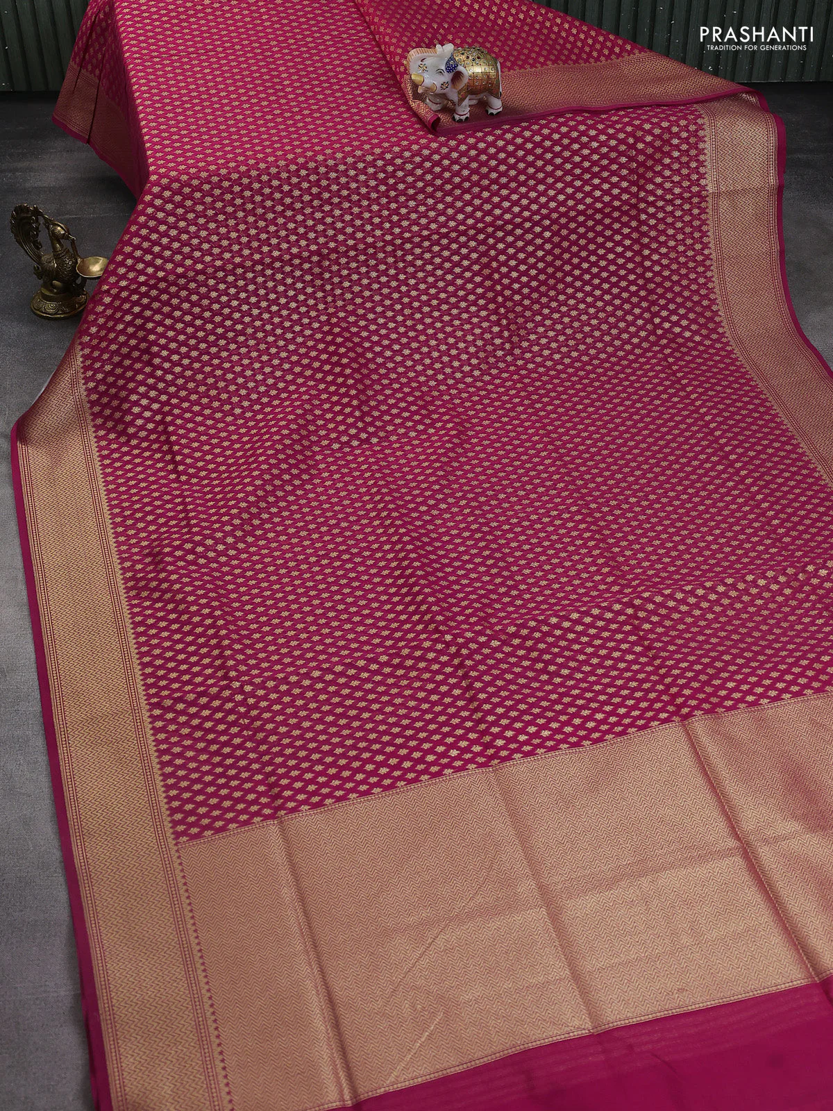 Banarasi silk cotton saree pink with allover zari woven buttas and zari woven border - Image 2