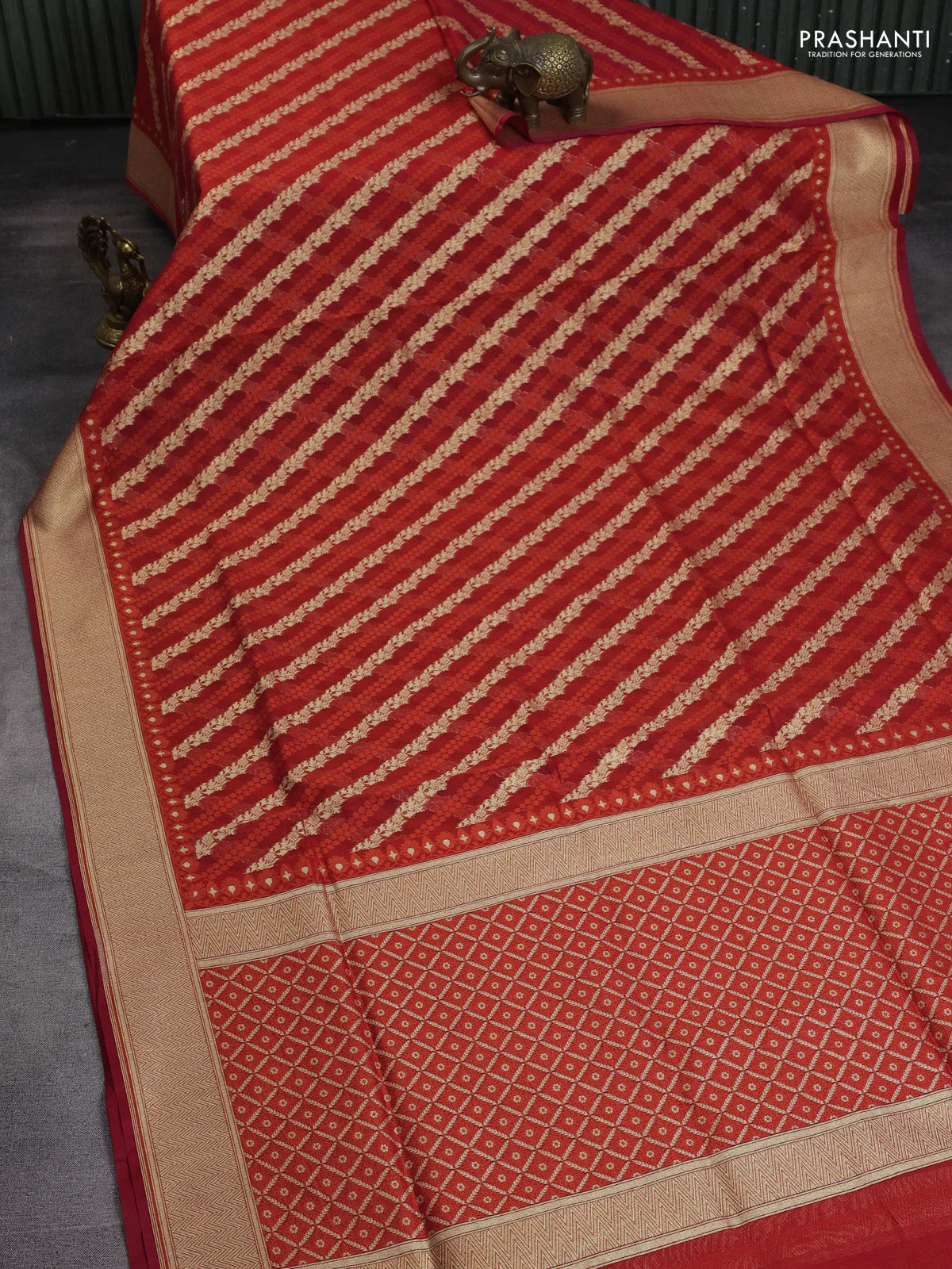 Banarasi silk cotton saree red with allover zari weaves and zari woven border - Image 2