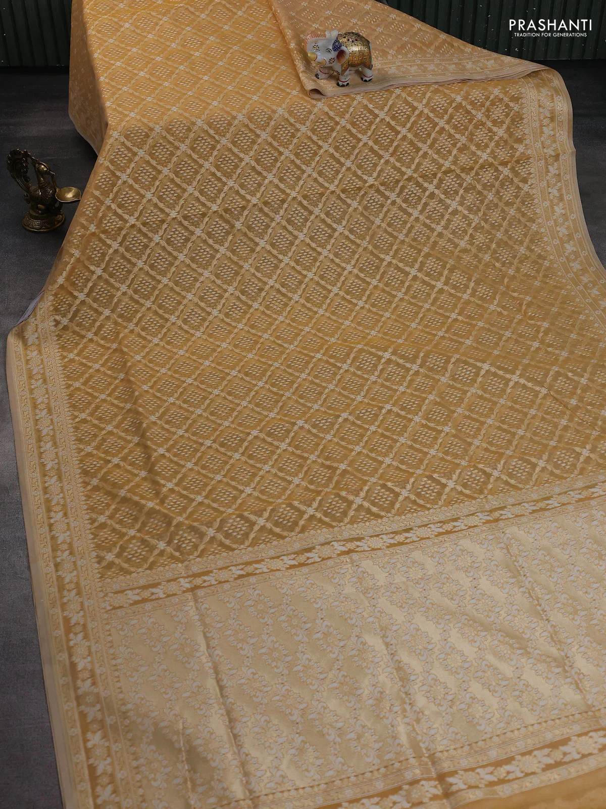 Banarasi silk cotton saree sandal with allover zari weaves and thread & zari woven border - Image 2