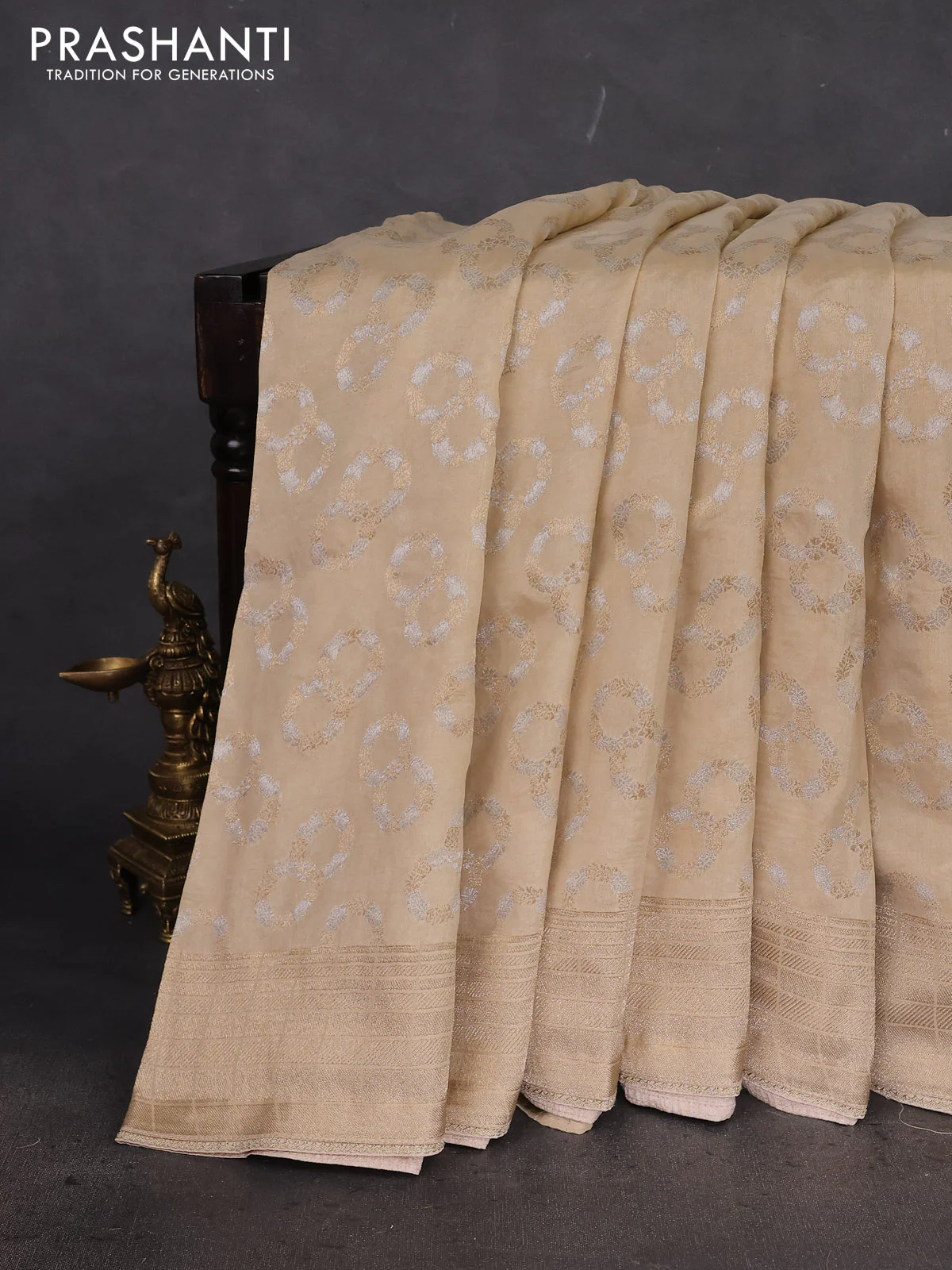 Banarasi silk saree cream with allover silver & gold zari woven buttas and gotapatti work pallu - Image 2
