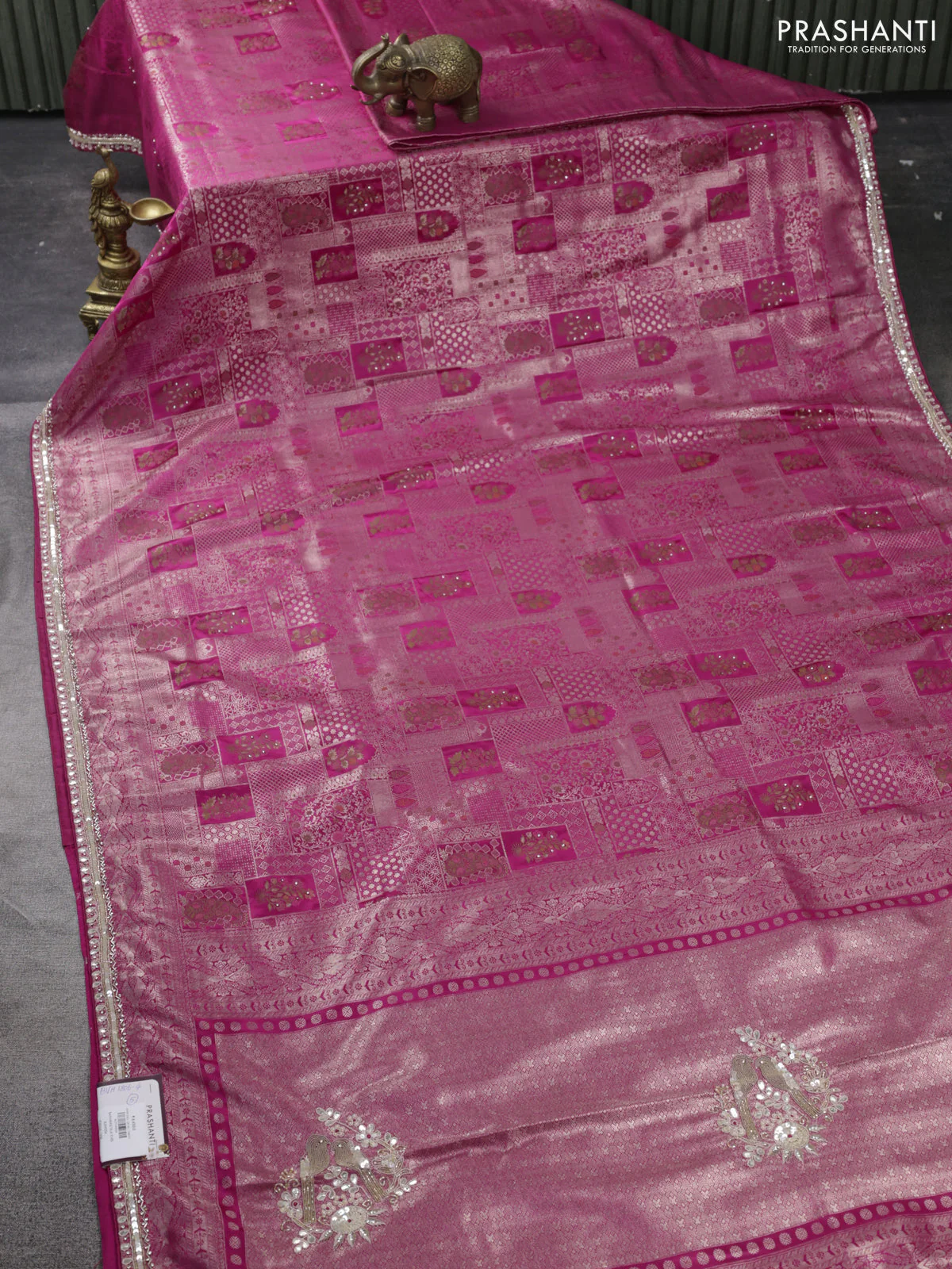 Banarasi silk saree pink with allover zari woven brocade weaves and embroidery sequin work border - Image 2