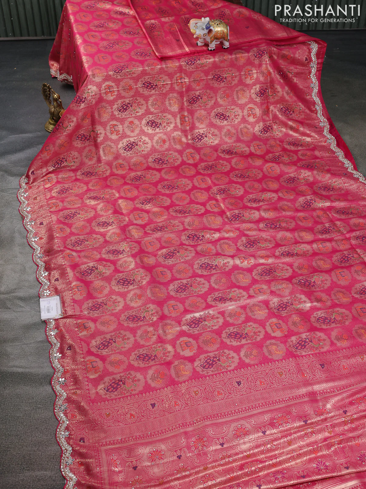Banarasi silk saree pink with allover zari woven brocade weaves and zaridosi gotapatti work border - Image 2
