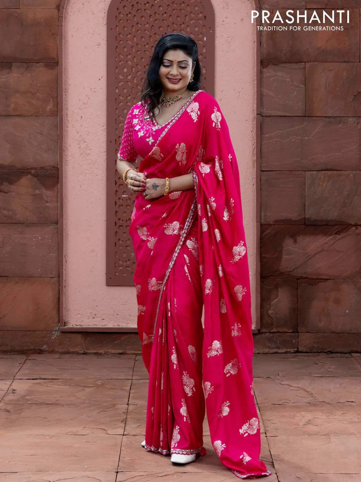 Banarasi silk saree pink with floral zari woven buttas and beaded work border - Image 4