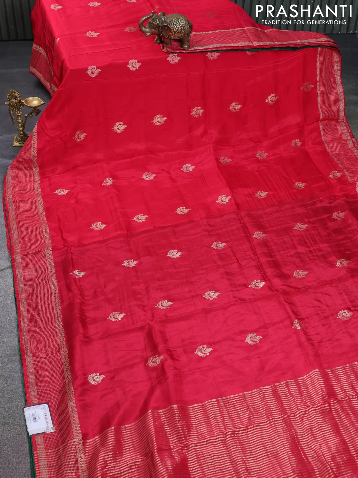 Banarasi silk saree reddish pink and green with annam zari woven buttas and zari woven border - Image 2