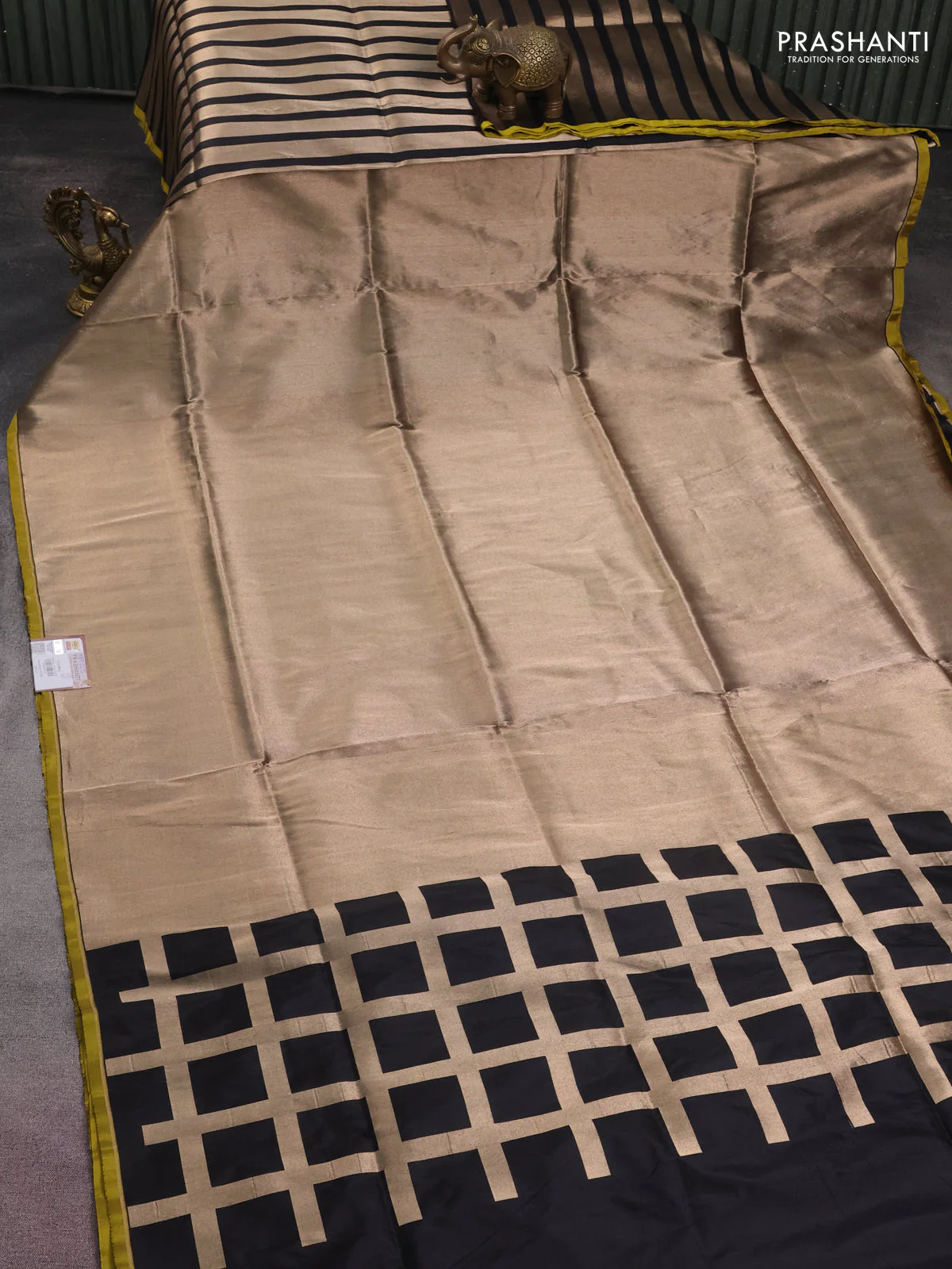 Banarasi tissue partly saree gold and black with plain body and piping border - Image 3