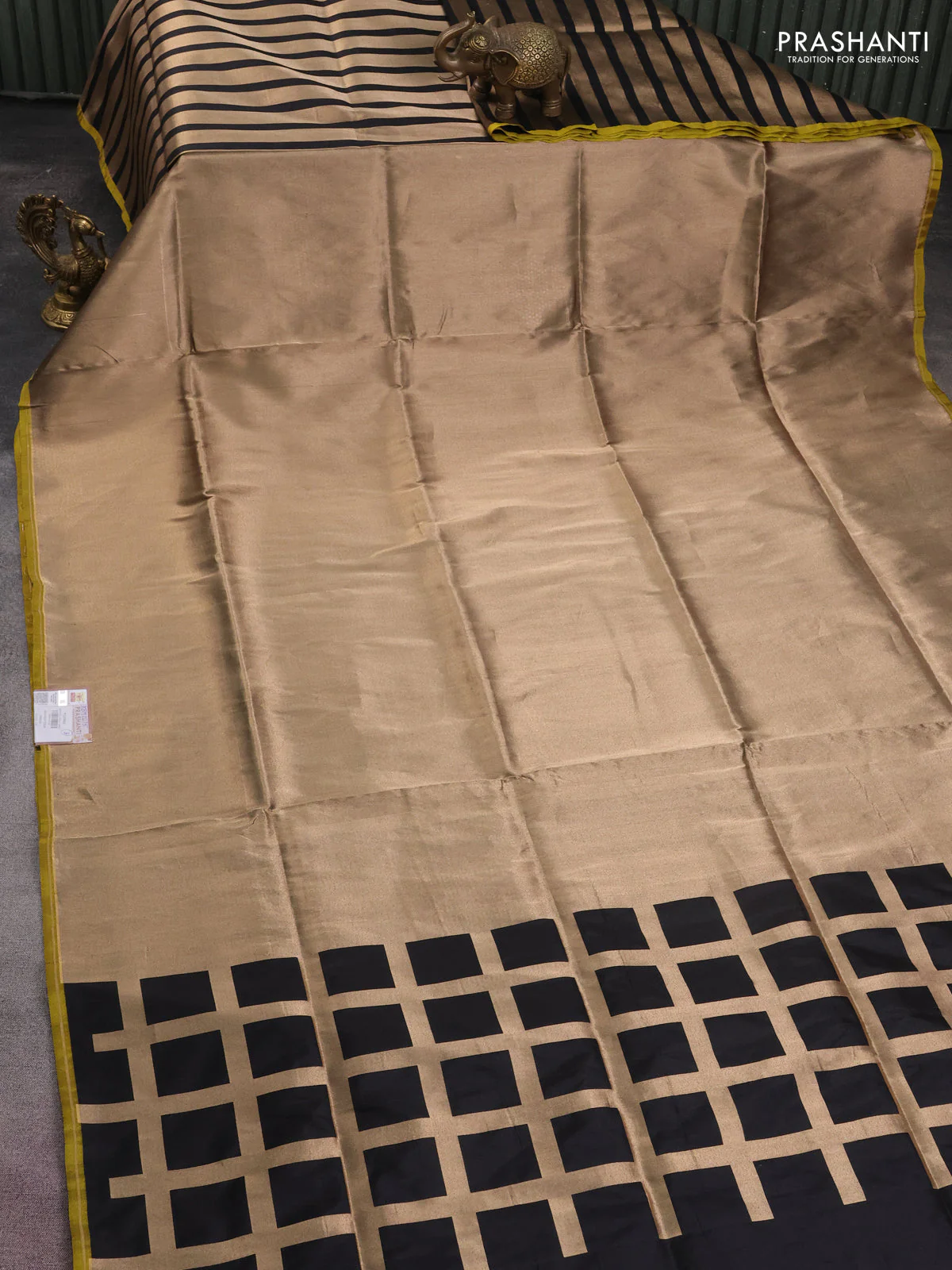 Banarasi tissue partly saree gold and black with plain body and piping border - Image 3