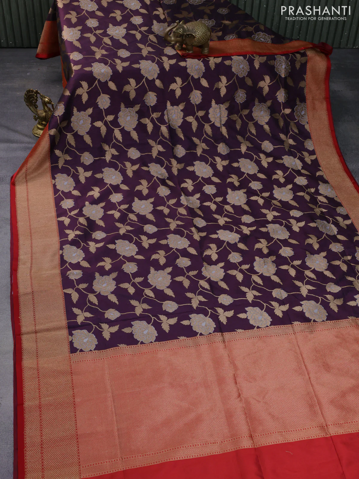 Banarasi uppada silk saree deep maroon and red with allover floral zari weaves and zari woven border - Image 2