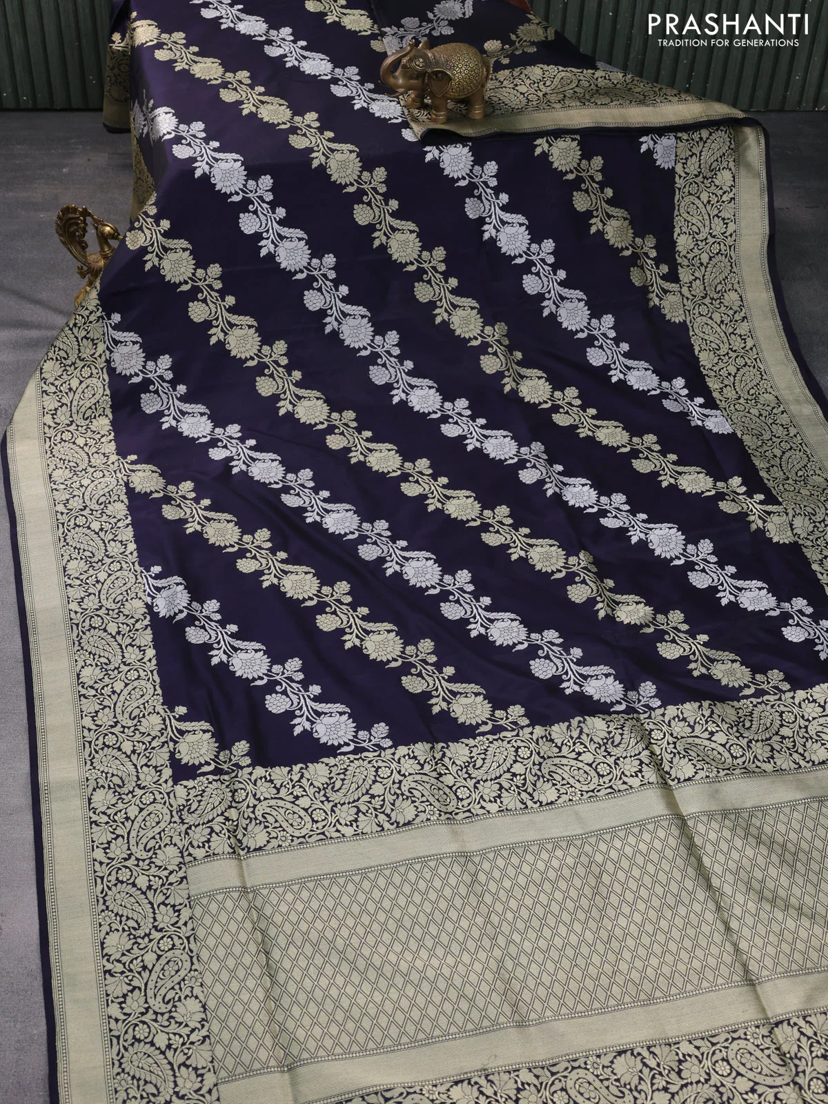 Banarasi uppada silk saree deep navy blue with allover silver & gold zari woven floral weaves and rich zari woven border - Image 2