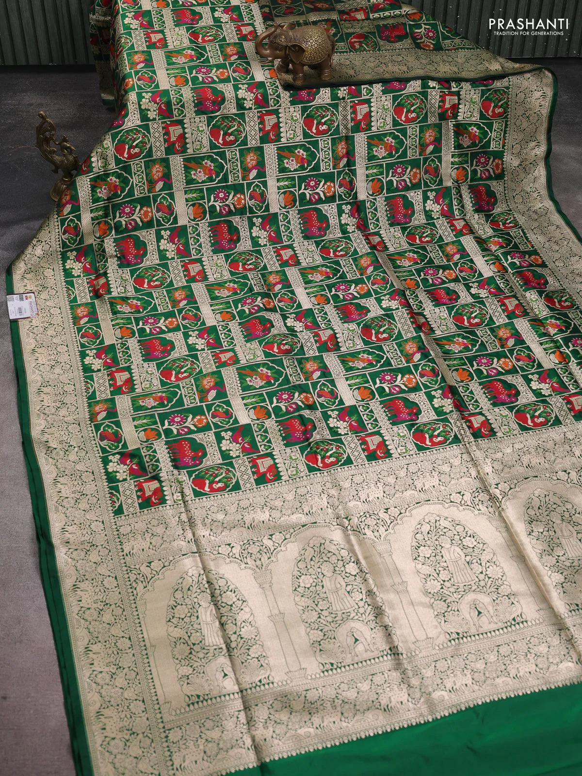 Banarasi uppada silk saree green with allover thread & zari weaves and zari woven border - Image 2