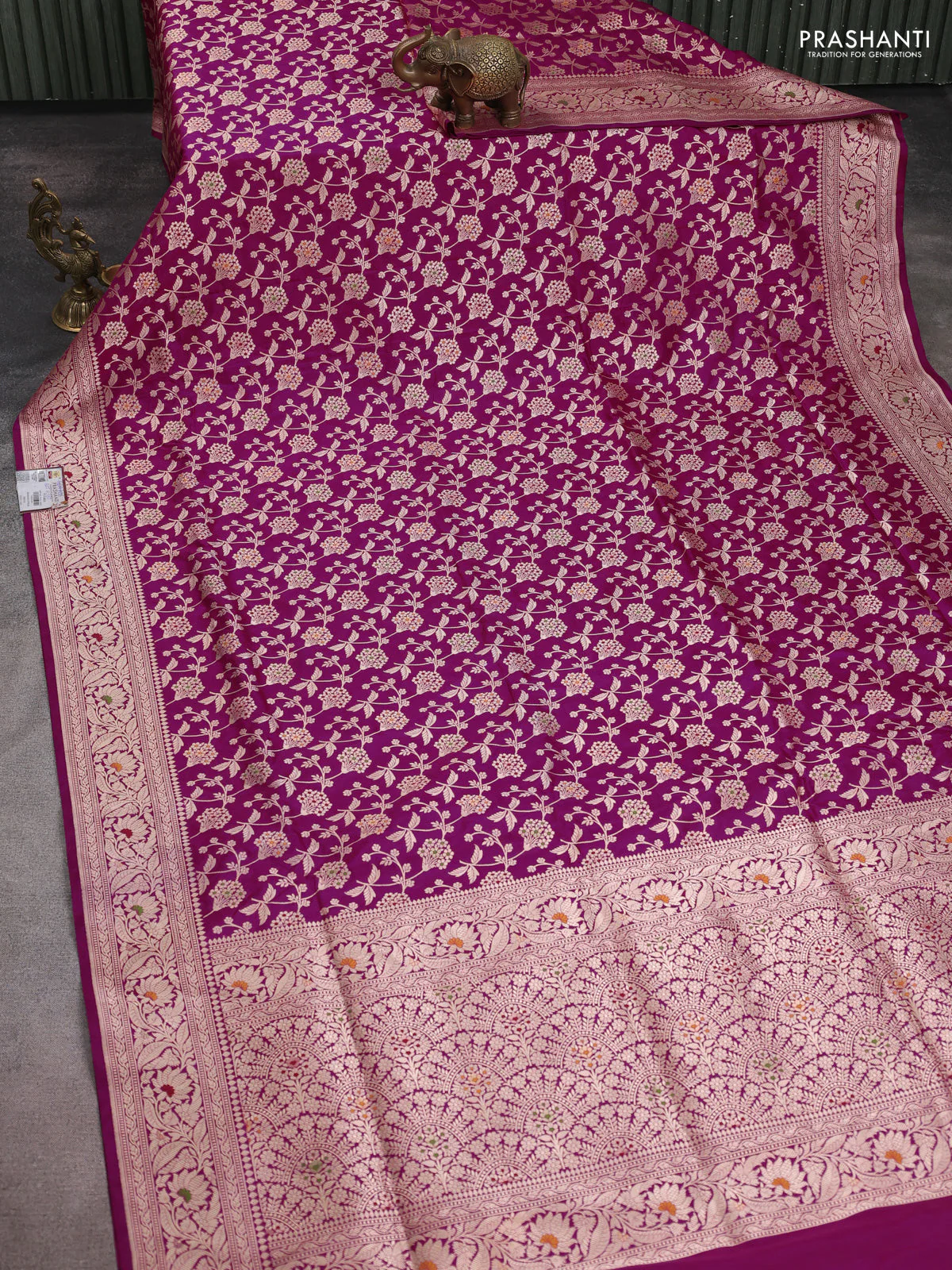 Banarasi uppada silk saree magenta pink with allover zari woven brocade weaves and zari woven border - Image 2