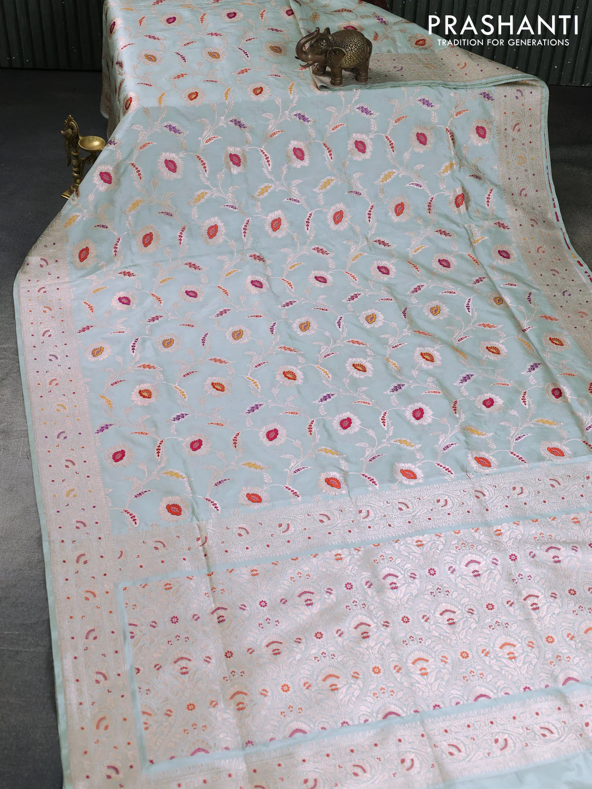 Banarasi uppada silk saree pastel green shade with allover zari woven floral brocade weaves and zari woven border - Image 2