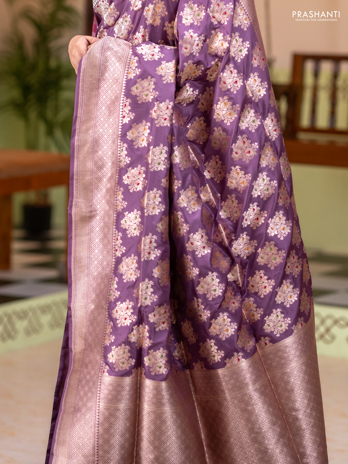 Banarasi uppada silk saree pastel purple with allover zari woven buttas and zari woven border - Image 4