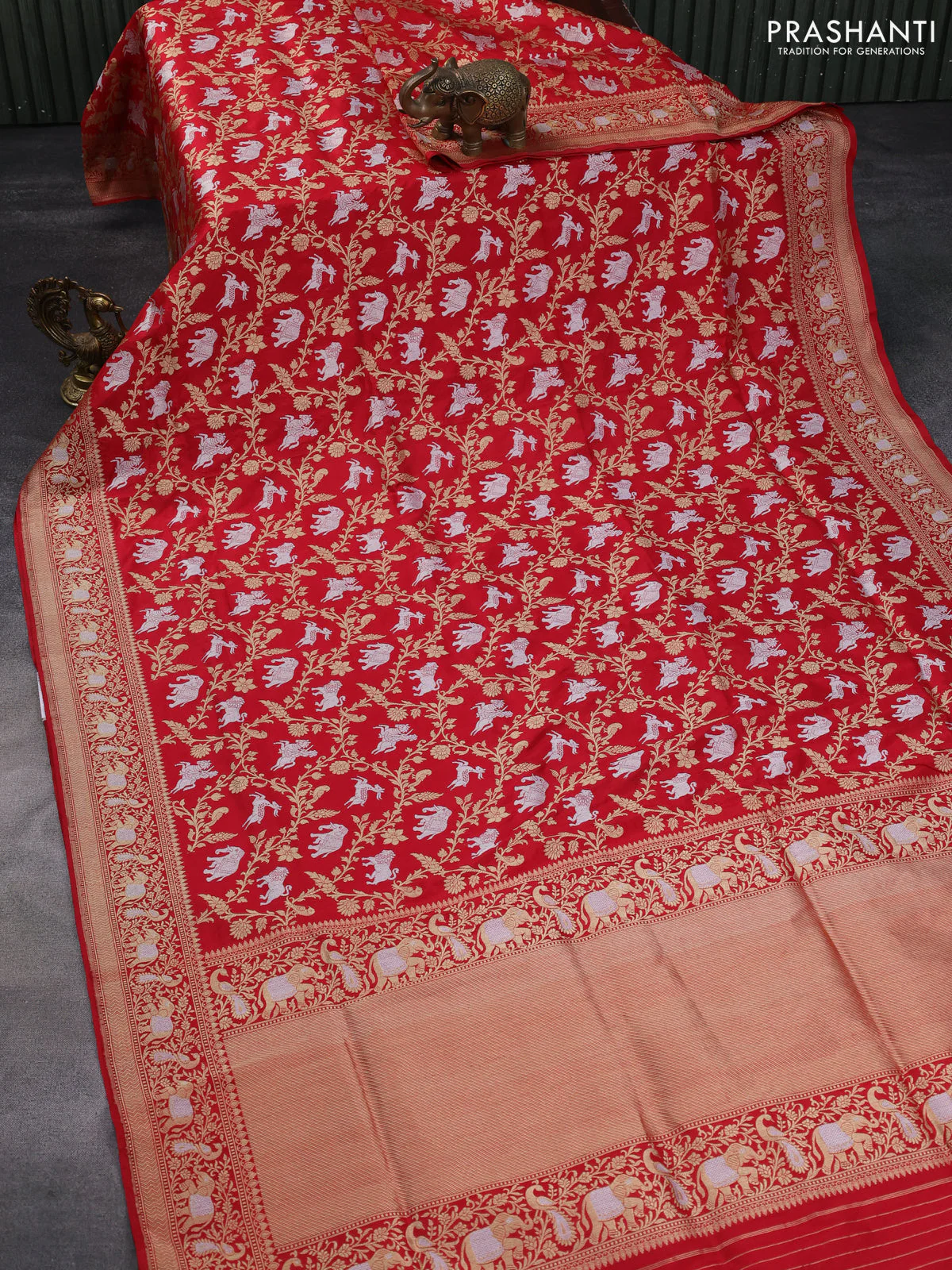 Banarasi uppada silk saree red with allover zari woven brocade weaves and zari woven border - Image 2