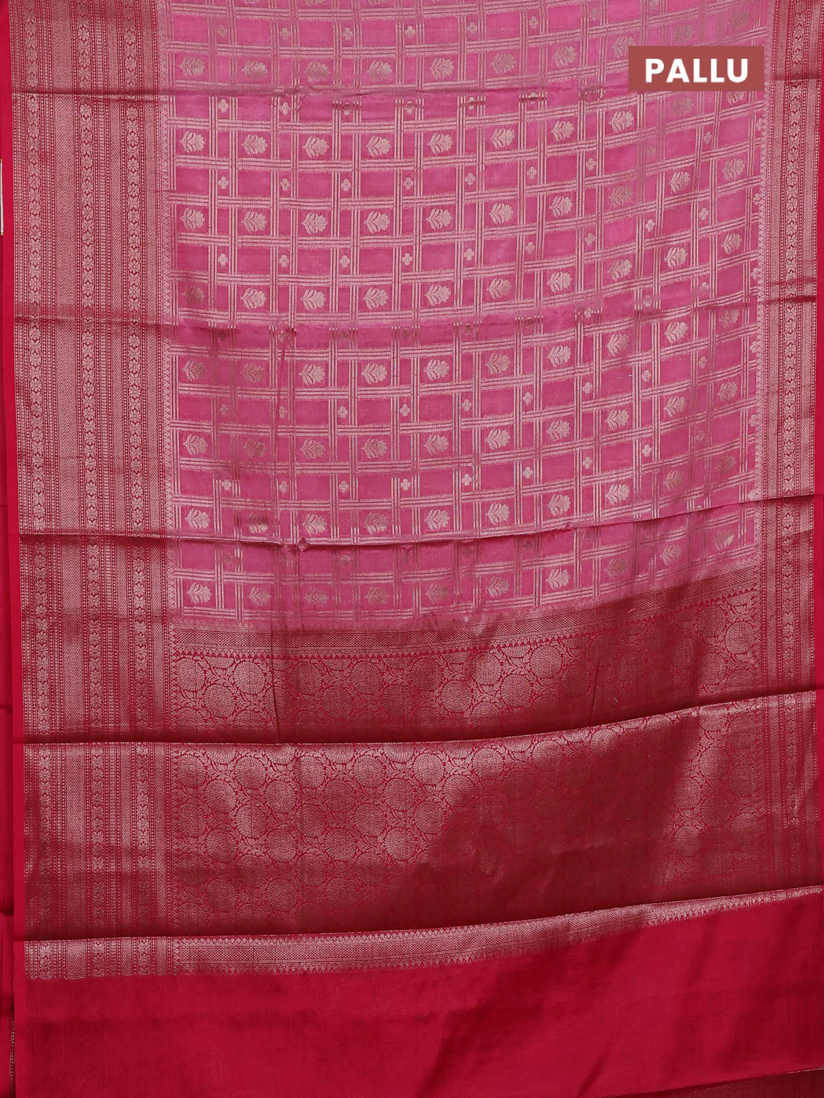 Banarasi warm silk saree light pink and pink with allover thread & zari checked pattern and long zari woven border - Image 3