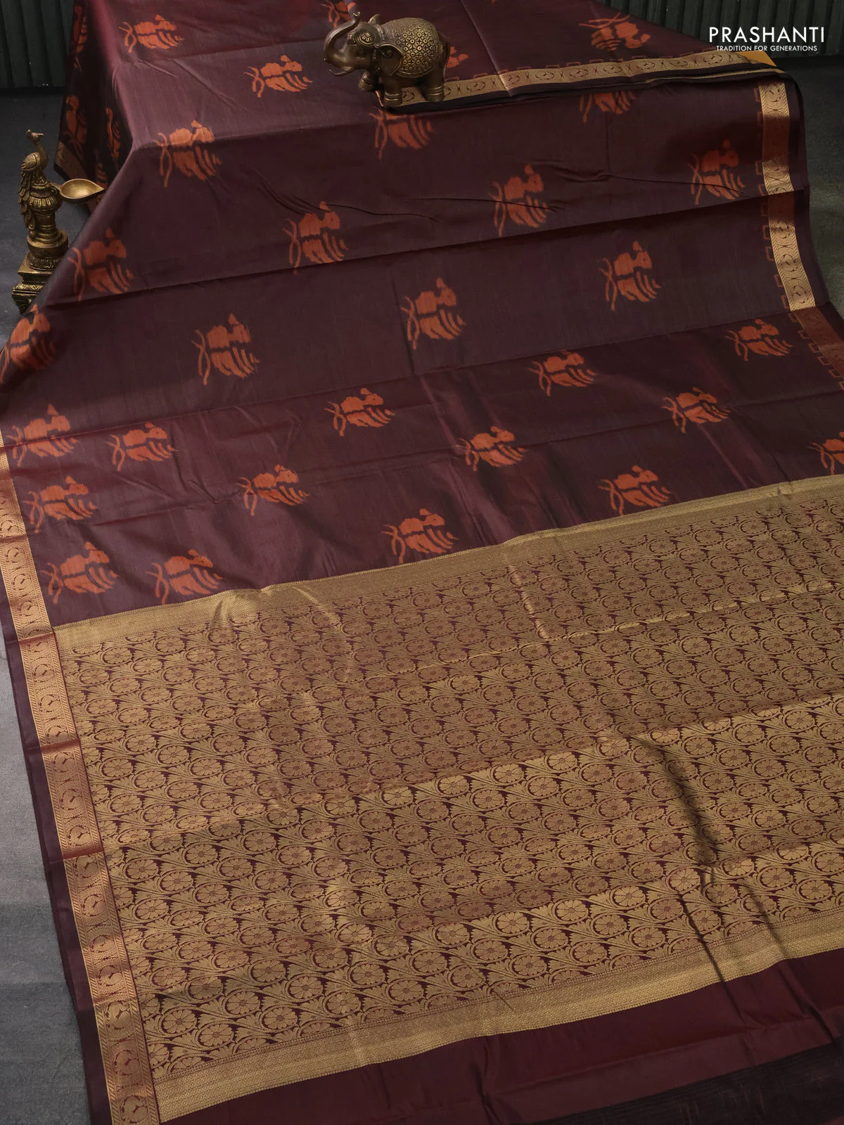 Bangalori semi silk saree deep maroon with allover ikat butta weaves and zari woven border - Image 2